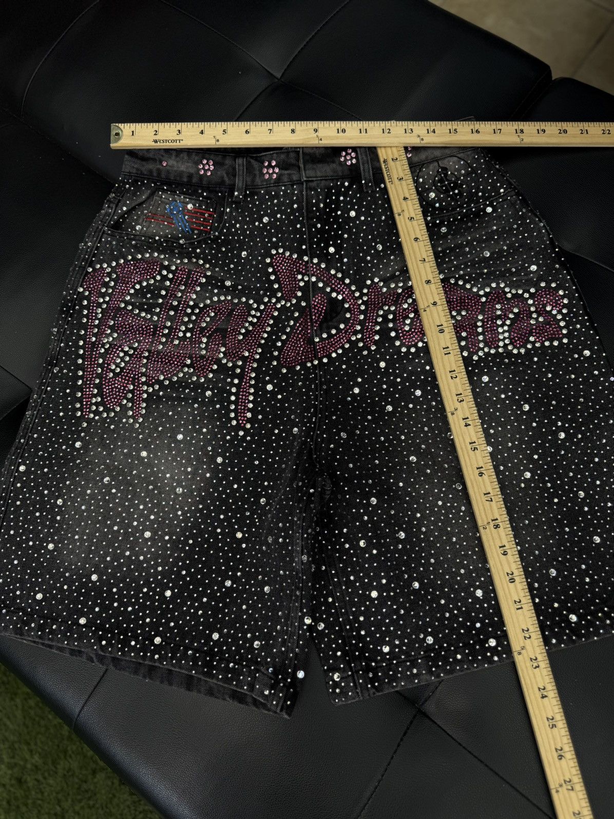 Vale Vale Valley Dreams Rhinestone Shorts Size 30 Size US 30 / EU 46 - 8 Thumbnail