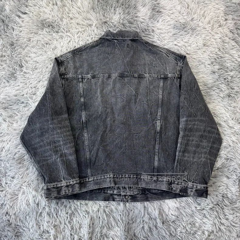 Balenciaga Balenciaga Washed Distressed Denim Jacket Size US XS / EU 42 / 0 - 5 Thumbnail