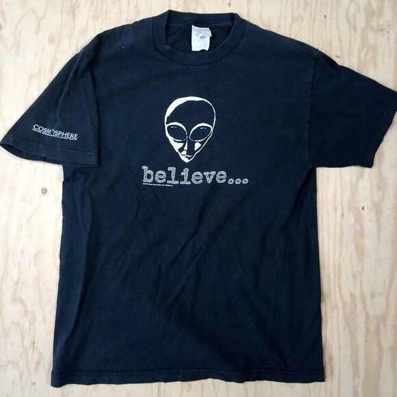 Vintage Vintage Alien Extraterrestrial Believe T-Shirt Glow In Dark Size US XL / EU 56 / 4 - 2 Thumbnail