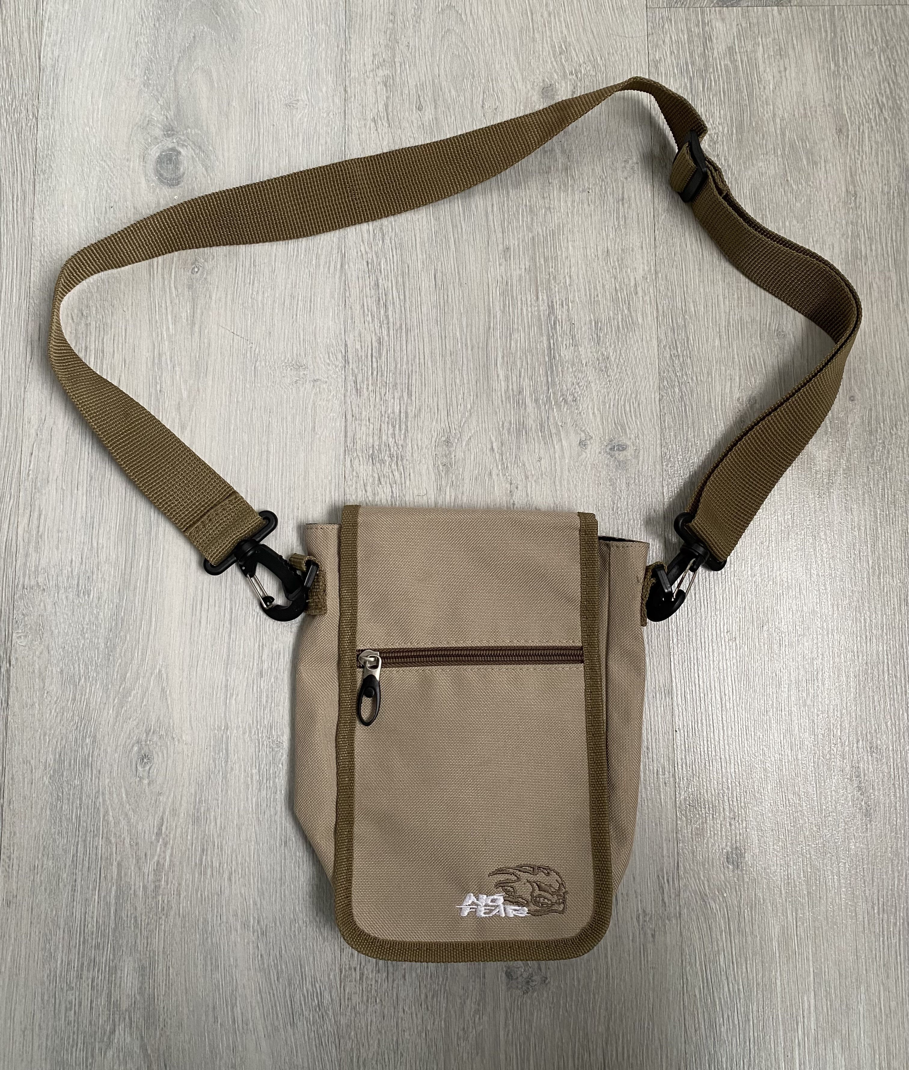 No Fear × Vintage Vintage Y2K No Fear flame skull messenger bag Size ONE SIZE - 1 Thumbnail