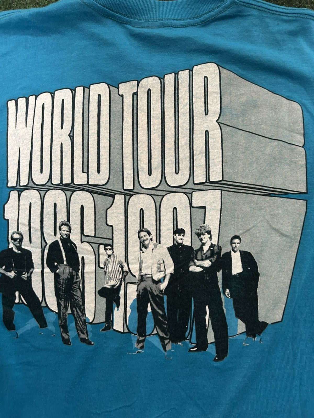Signal Sport Vintage 1985 Chicago World Tour Band Tee Size US L / EU 52-54 / 3 - 10 Thumbnail