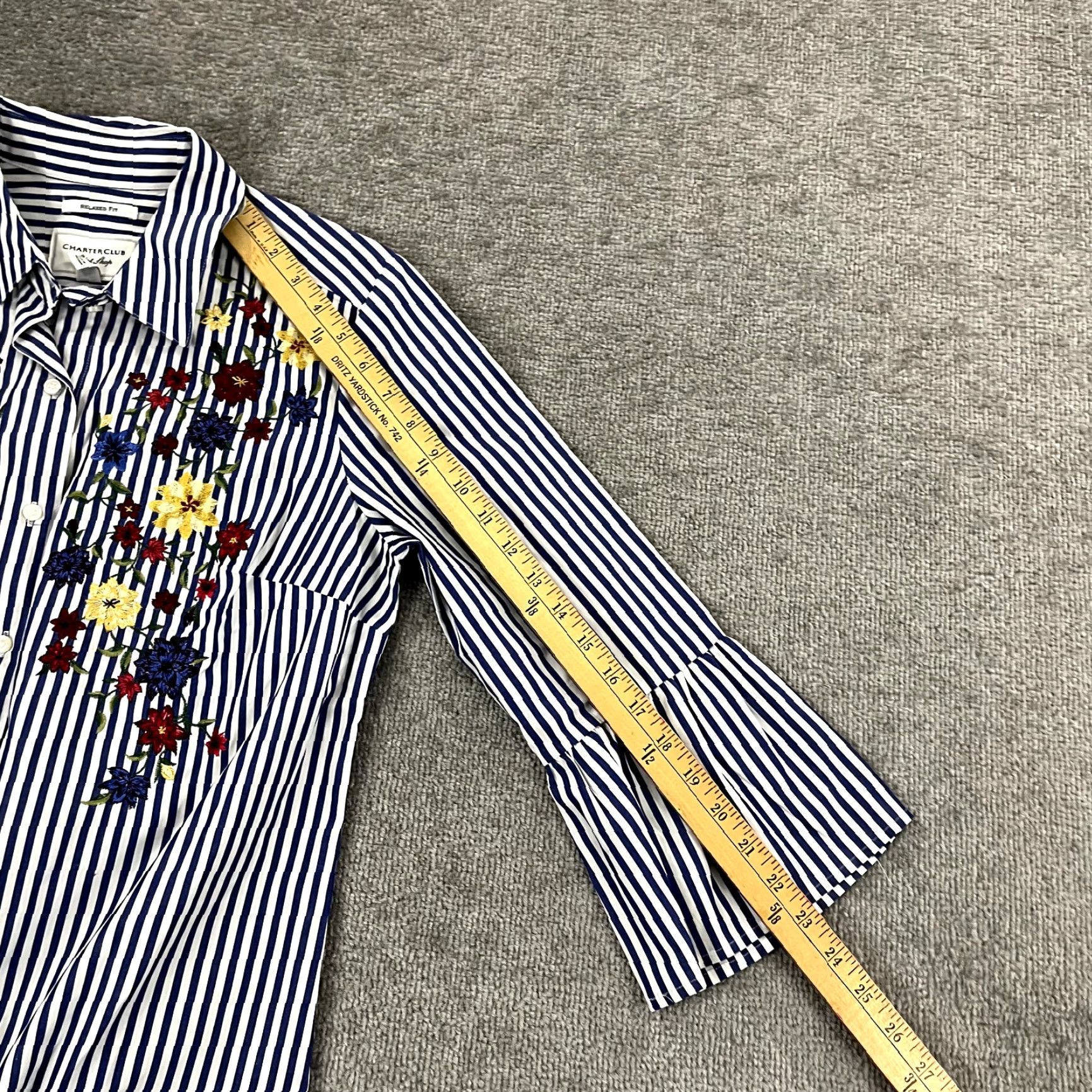 Charter Club VINTAGE Charter Club Shirt Women Size 6 White Blue Striped Stitched Floral Button-Up Top Size M / US 6-8 / IT 42-44 - 6 Thumbnail