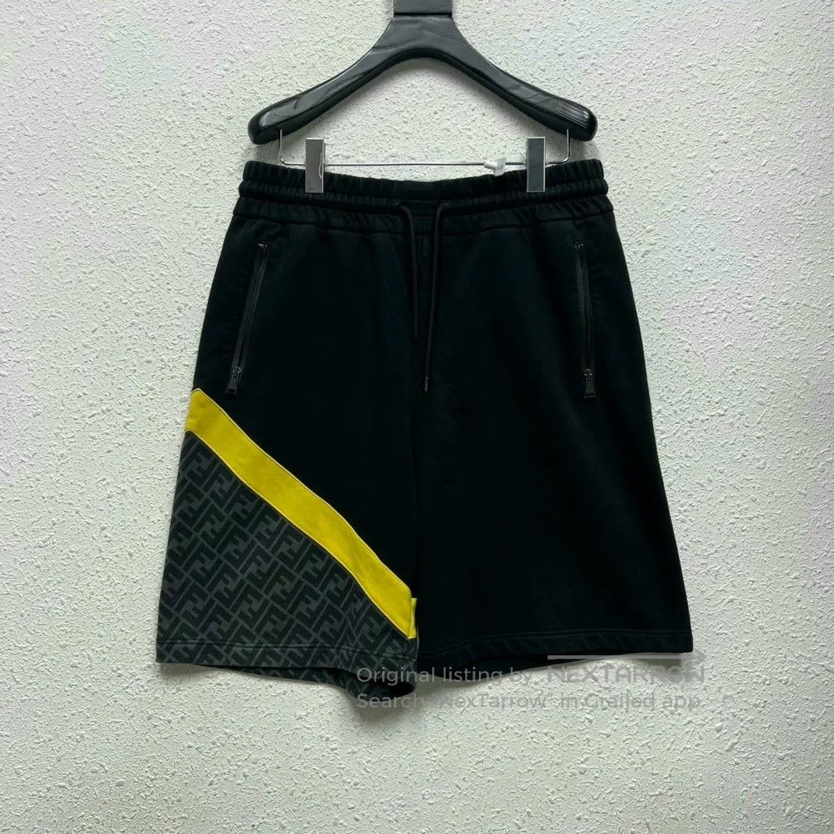 Fendi Fendi Black Colorblock Monogram Casual Shorts. Size US 43 - 1 Thumbnail