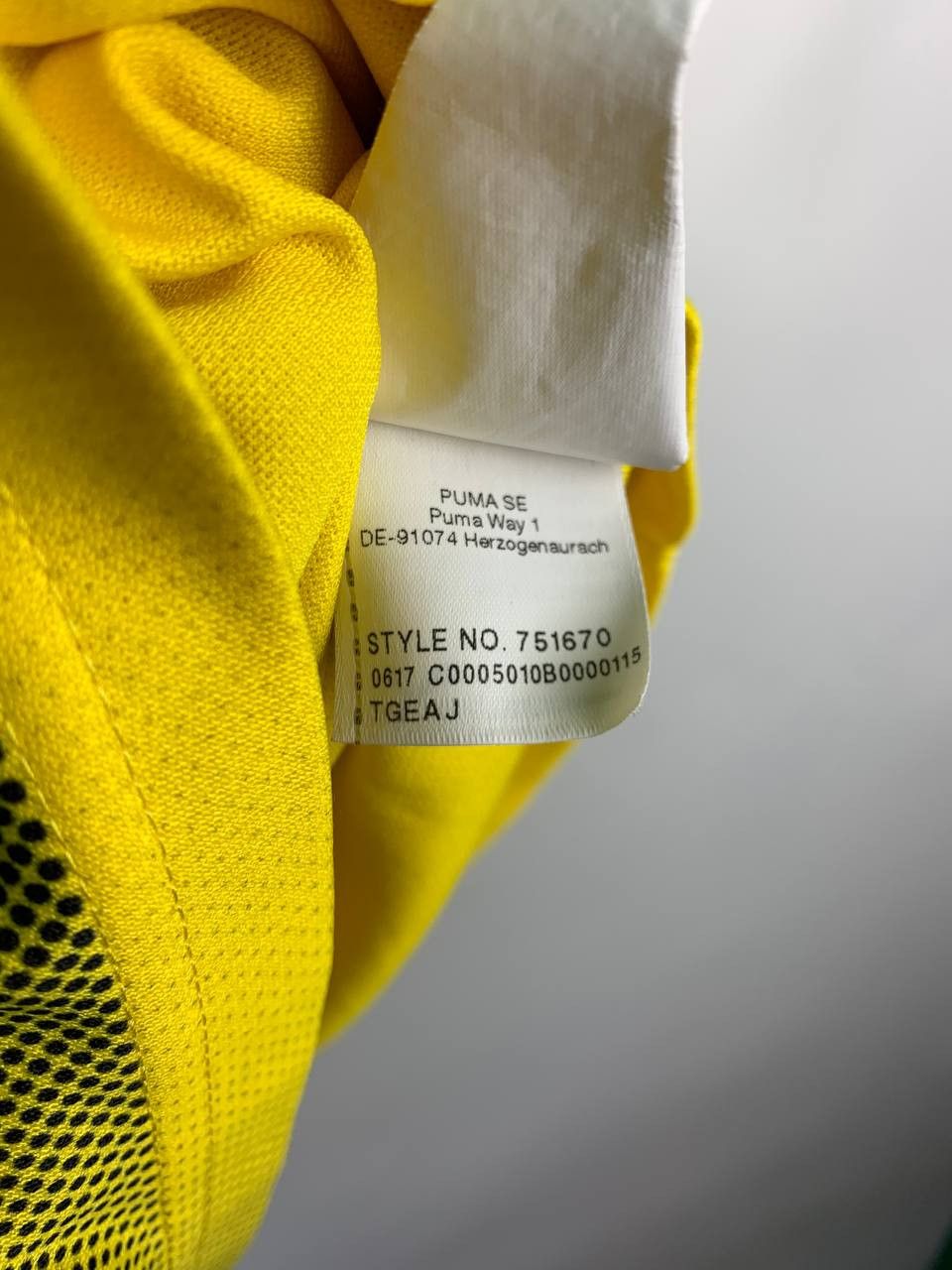 Puma BORUSSIA DORTMUND 2017 2018 HOME FOOTBALL SHIRT REUS Size US M / EU 48-50 / 2 - 4 Thumbnail