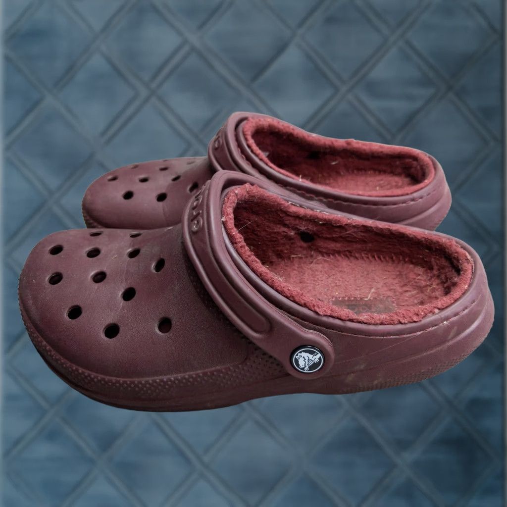 Crocs Crocs Classic Lined Clog Shoes Slip On Burgundy Fur Fleece Womens 8 Mens 6 Size M / US 6-8 / IT 42-44 - 1 Thumbnail