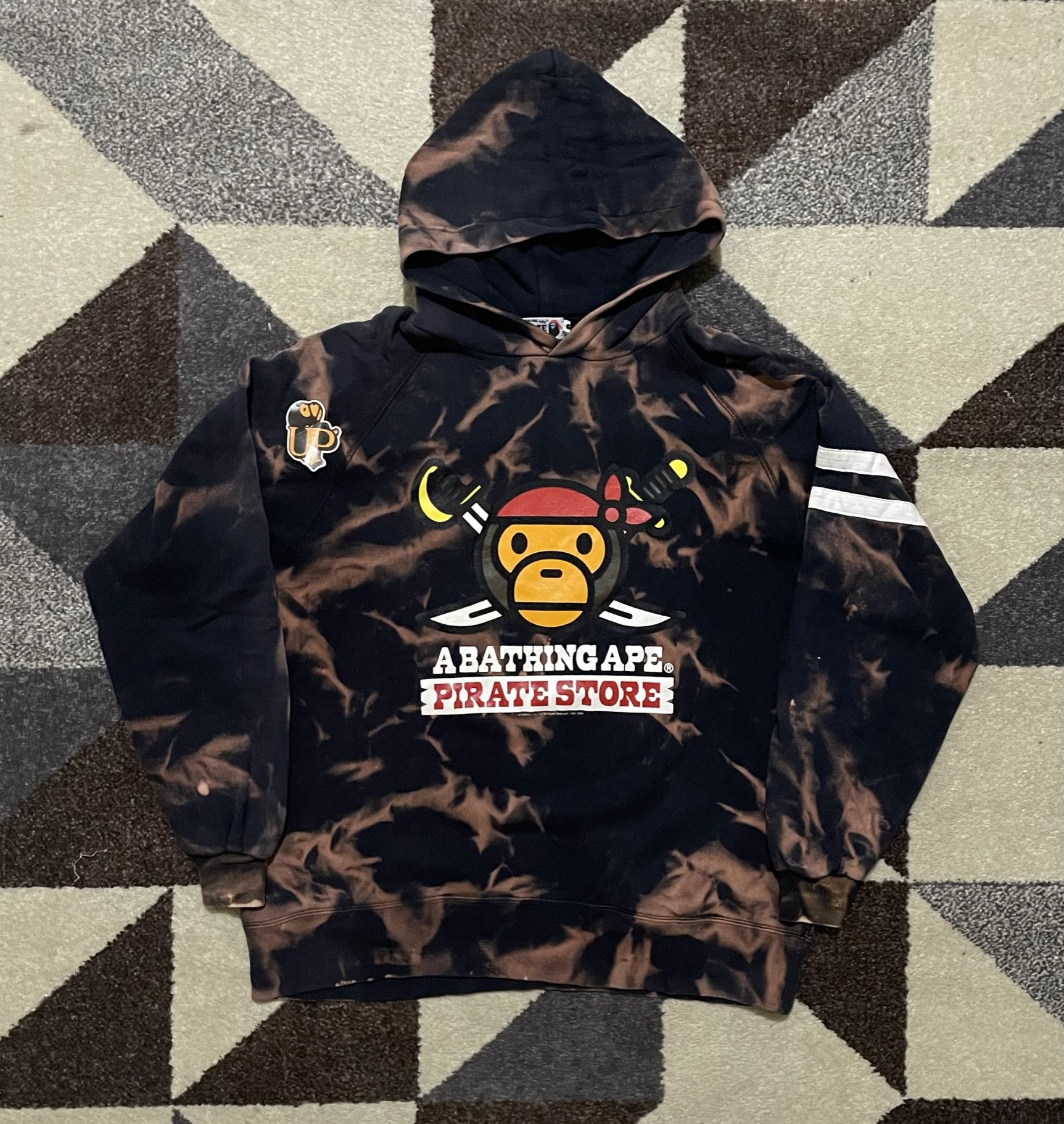 Bape Bape Pirate Tie Dye Pullover Hoodie Size US L / EU 52-54 / 3 - 1 Thumbnail