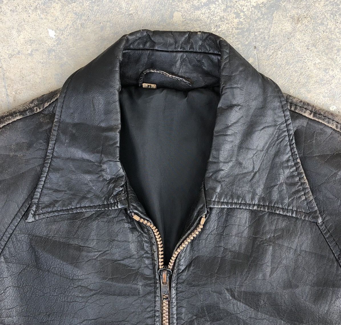 Vintage Vintage Sun Faded Cow Leather Bomber Jacket Size US S / EU 44-46 / 1 - 12 Thumbnail