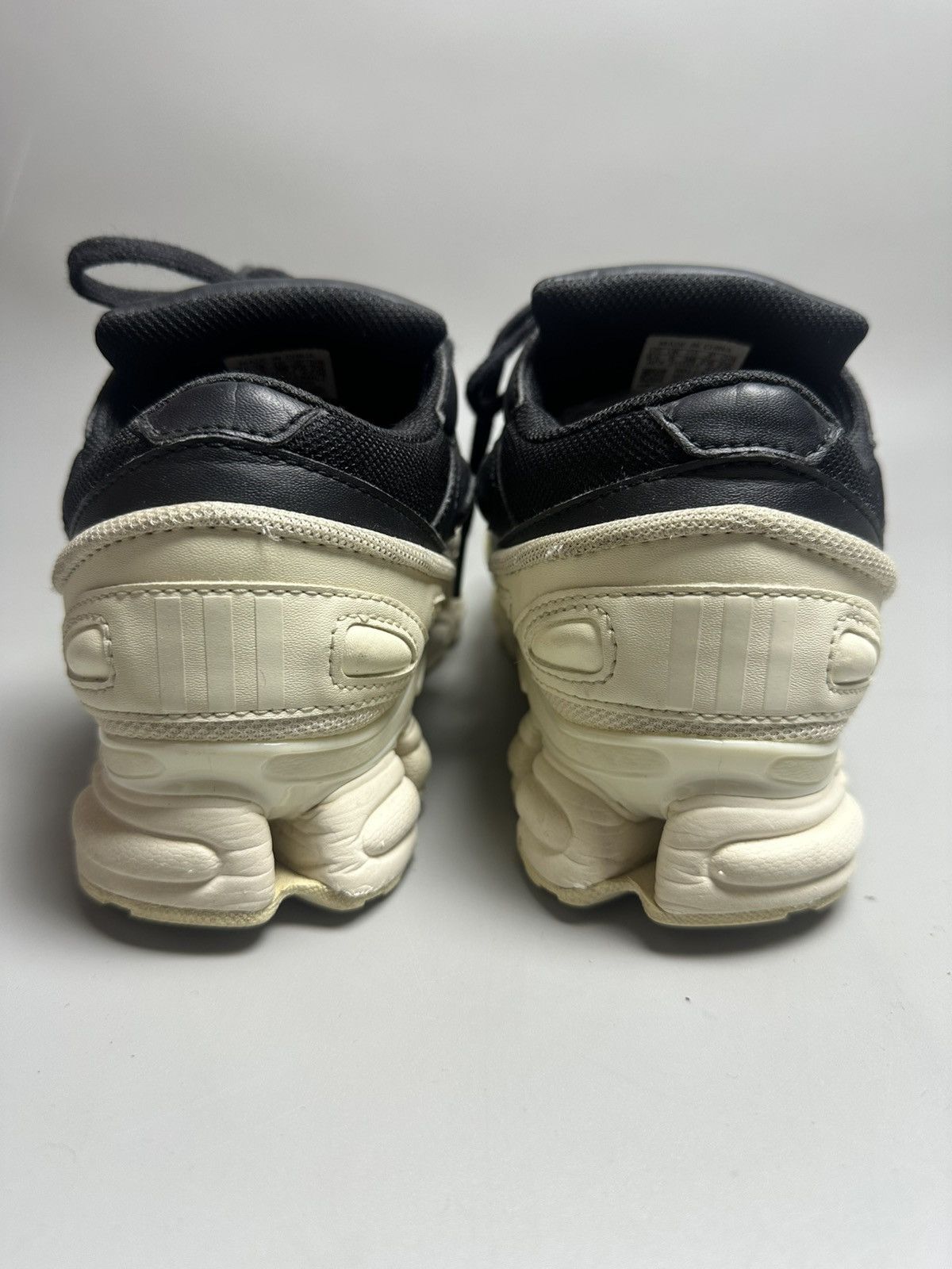 Adidas × Raf Simons ADIDAS — RAF SIMONS OZWEEGO BLACK/WHITE Size US 7 / IT 37 - 3 Thumbnail