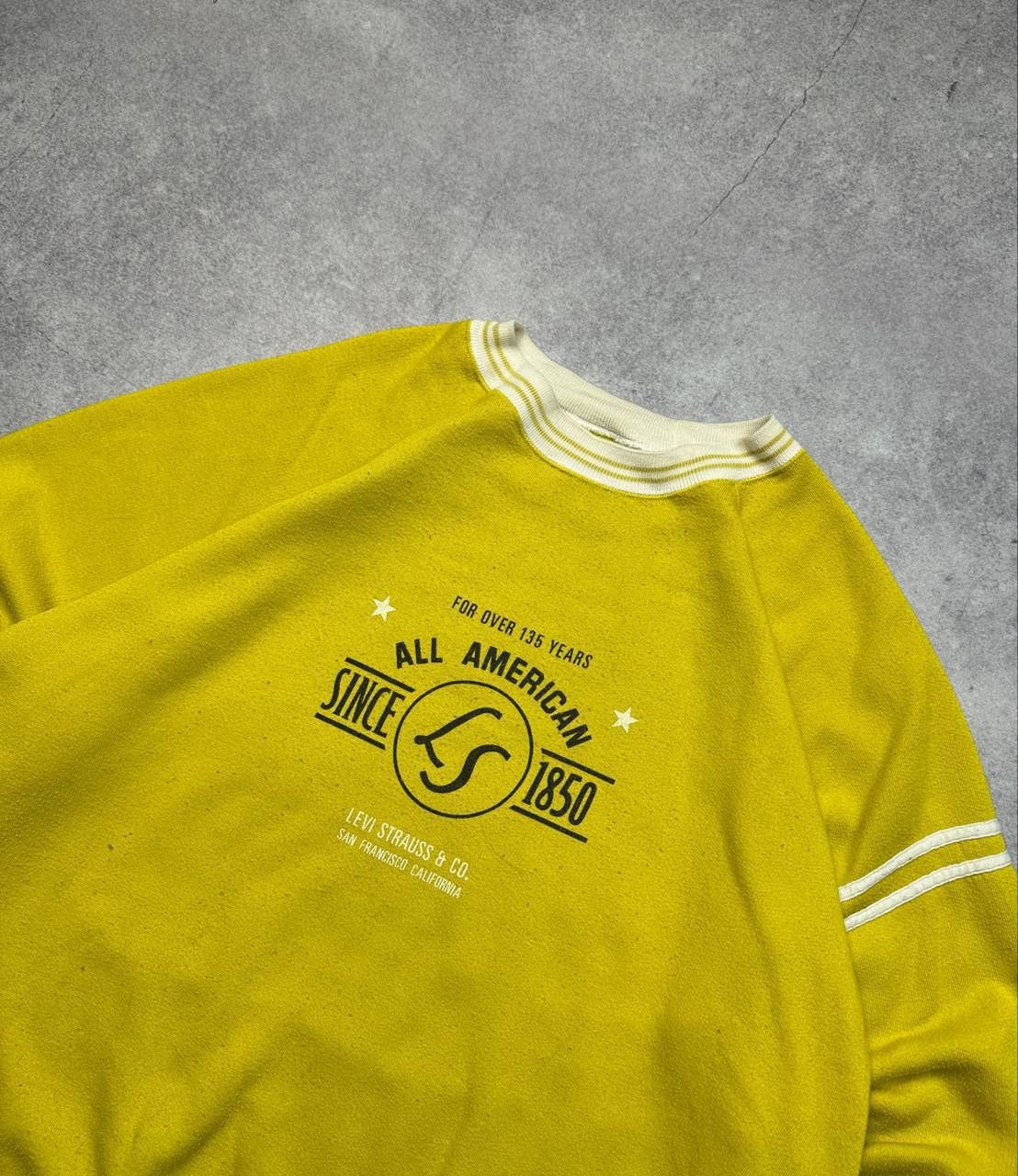 Levi's Vintage Levi’s Sweatshirt, Size XL – Classic 90s Size US XL / EU 56 / 4 - 2 Thumbnail