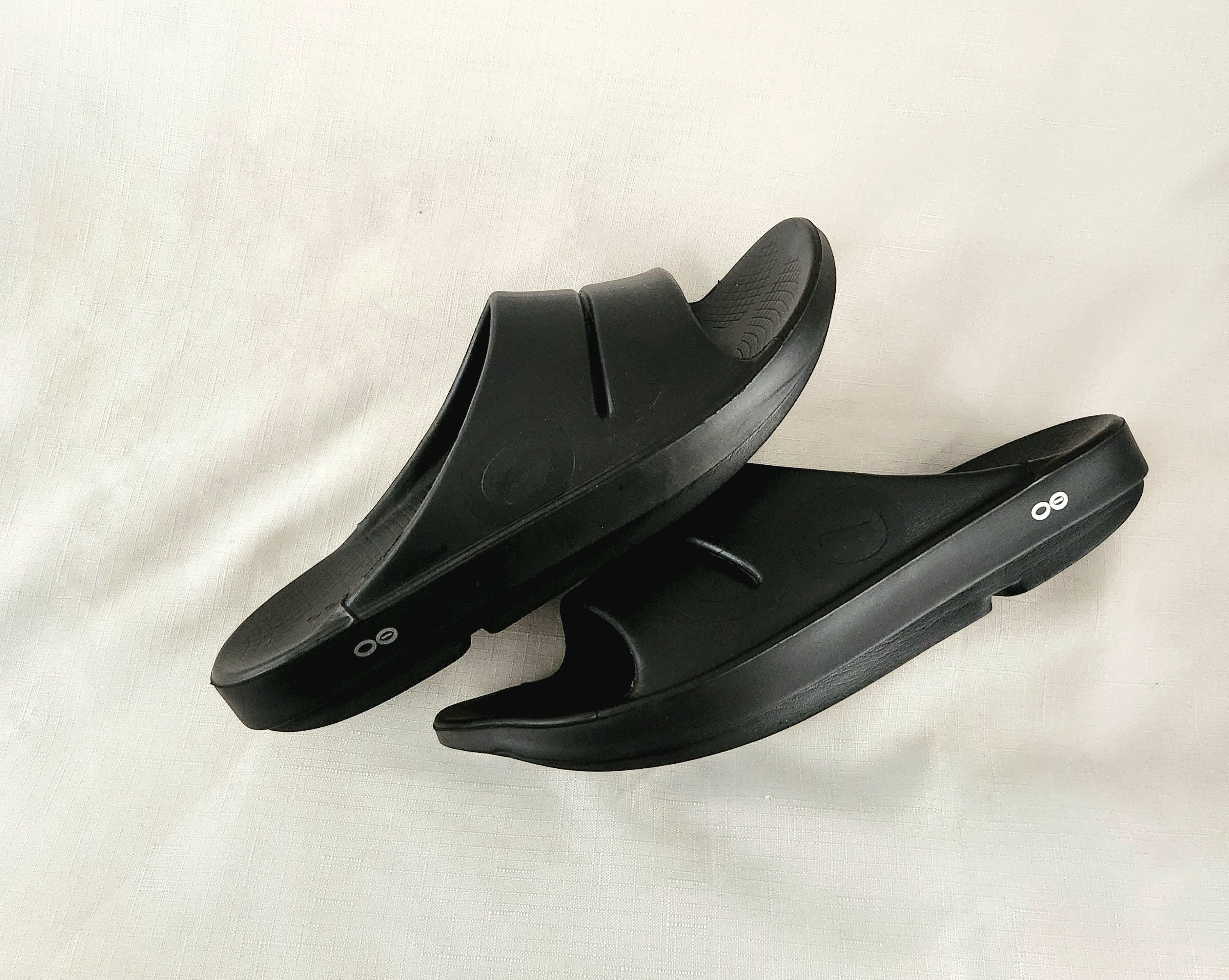 OOF Wear OOFOS OOahh Slide Sandal Size Men's 12 black Size US 12 / EU 45 - 10 Thumbnail