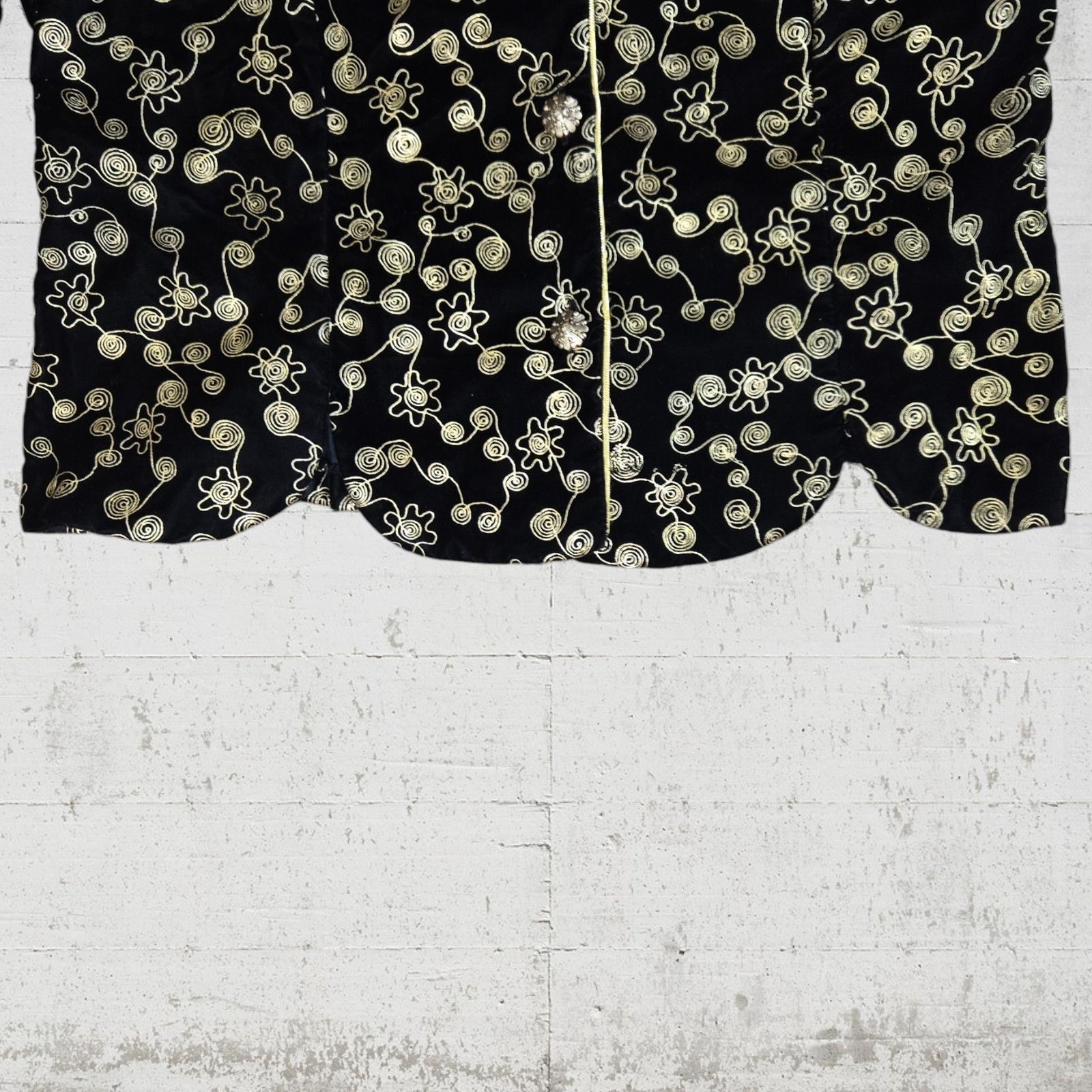 Vintage 80s Velvet Embroidered Jacket Black Gold Size 14 Size XL / US 12-14 / IT 48-50 - 4 Thumbnail