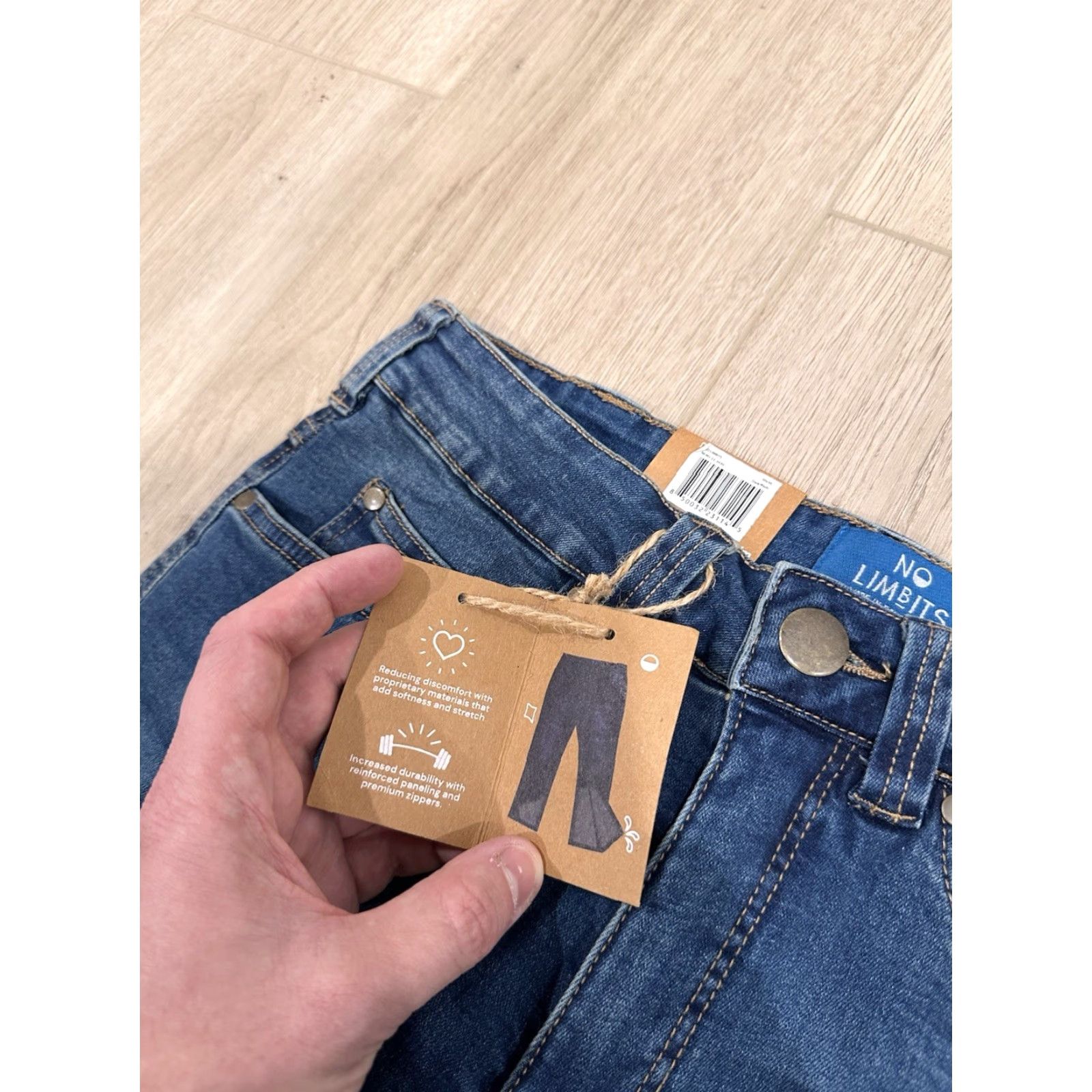 Vintage NWT No Limbits Denim Jeans 30x30 Mens Blue Dark Wash Stretch Zipper Straight Grunge 30 Inseam Jeans Mens Regular Fit Trend Size US 30 / EU 46 - 7 Thumbnail