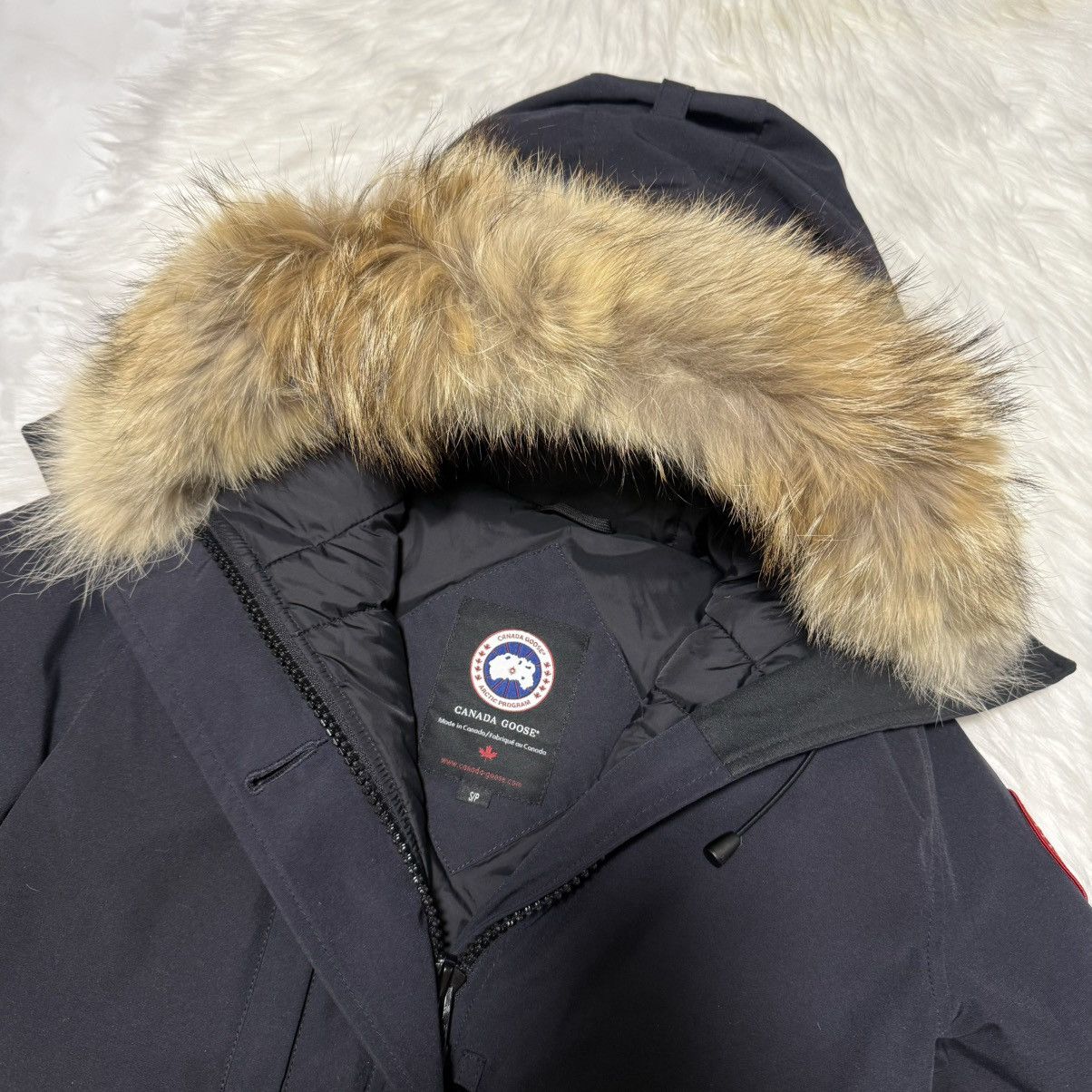 Canada Goose Genuine Canada Goose Hooded Fur Down Jacket Coat S/P Black Size S / US 4 / IT 40 - 11 Thumbnail