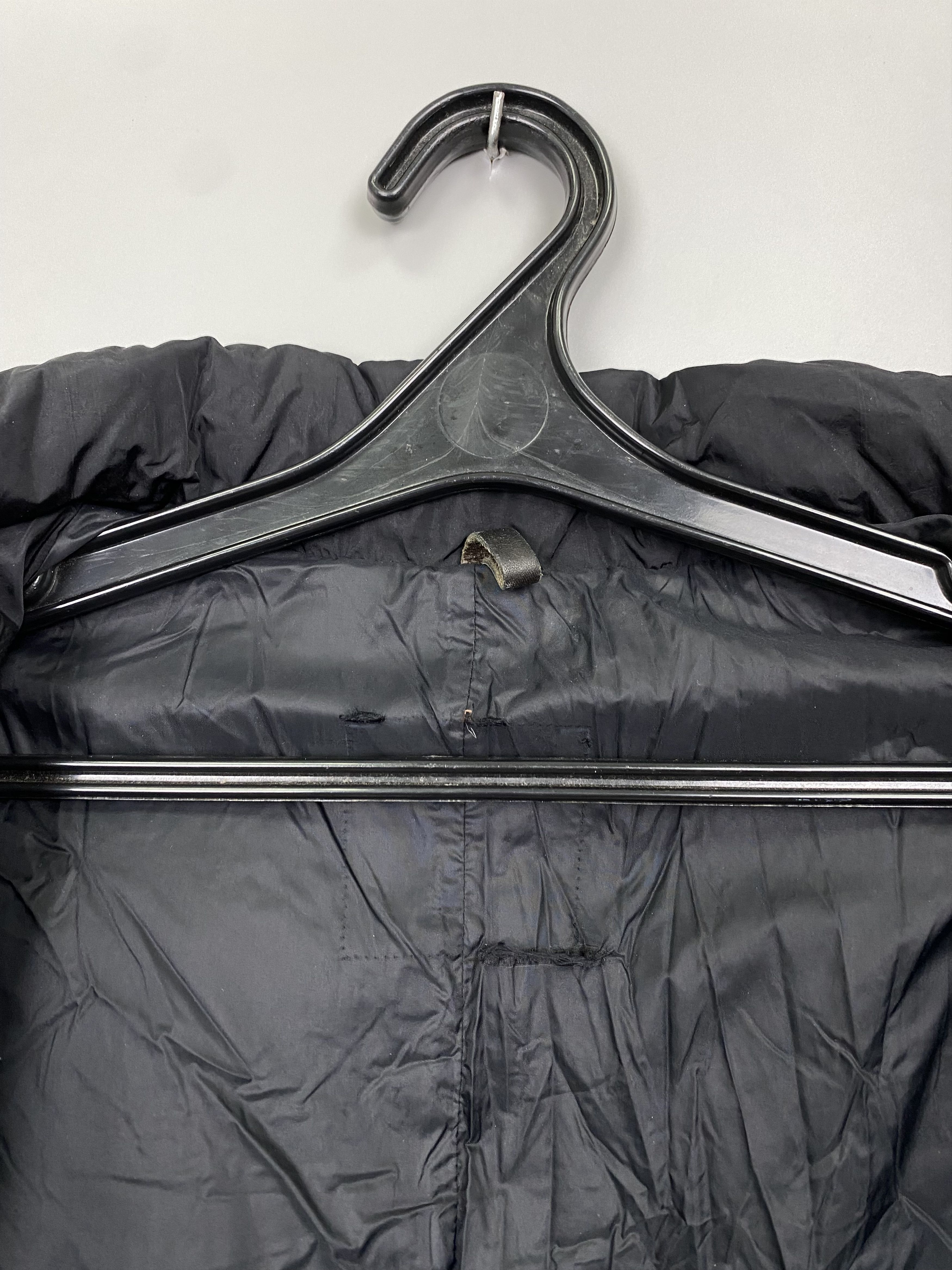 Moncler MONCLER Vintage Grenoble Down Coat Women's Size XS / US 0-2 / IT 36-38 - 10 Thumbnail