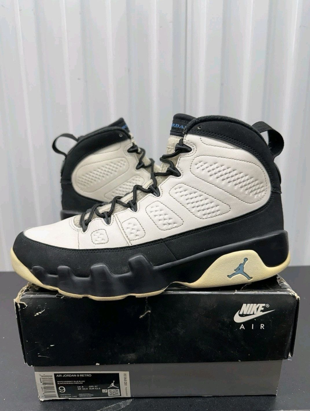 Jordan Brand Nike Air Jordan Retro 9 University Blue CT8019140 Size 9 Men Size US 9 / EU 42 - 1 Thumbnail
