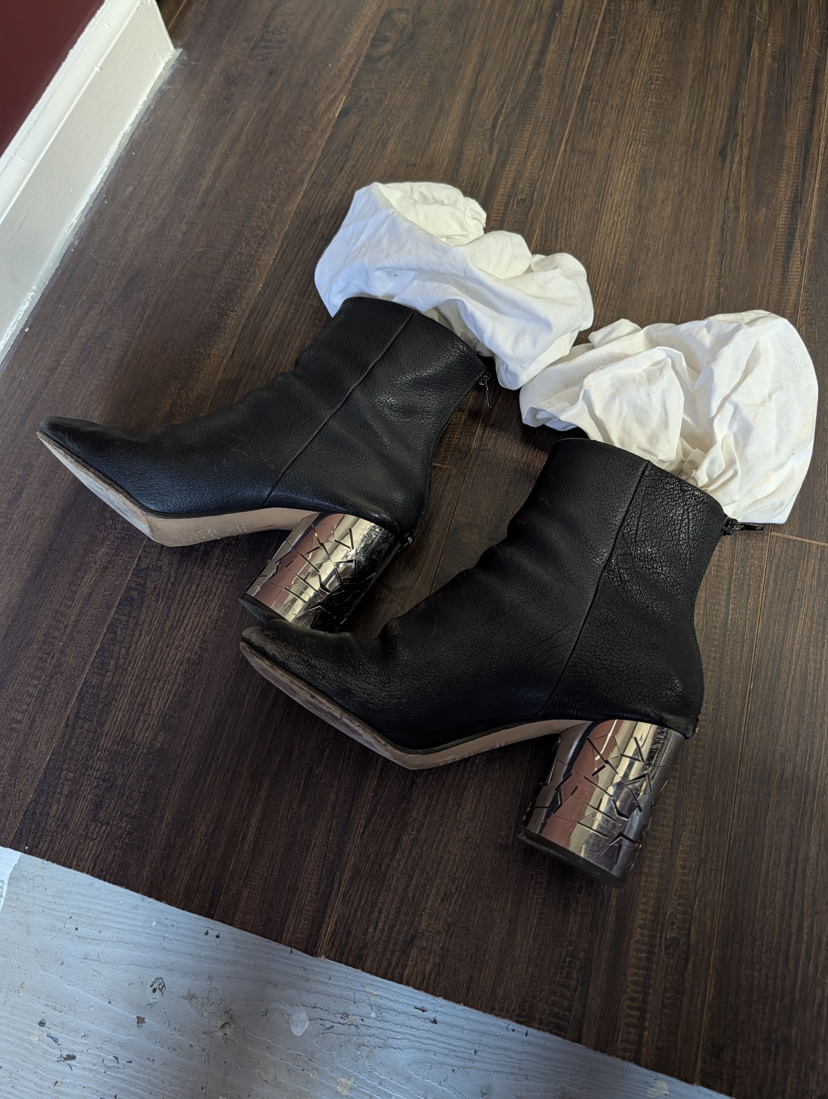 Maison Margiela Shattered mirror heeled black leather zip-up boots 41 Size US 8 / EU 41 - 18 Thumbnail