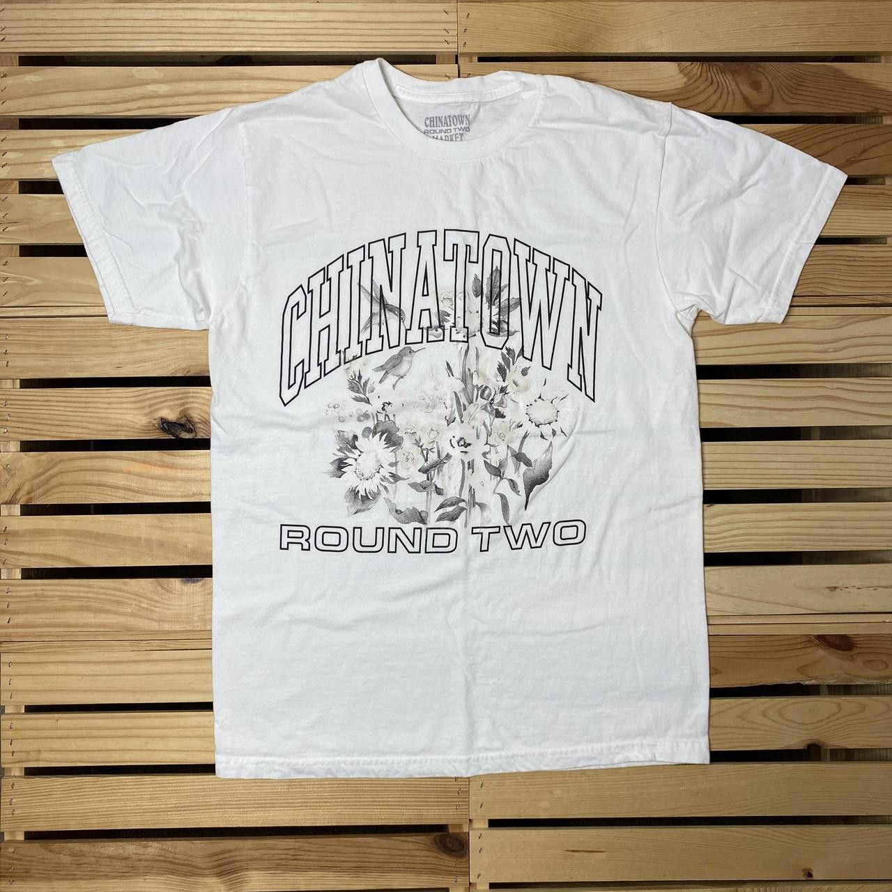 Other Chinatown Market Round 2 White Nature Tee Size Medium Size US M / EU 48-50 / 2 - 1 Thumbnail