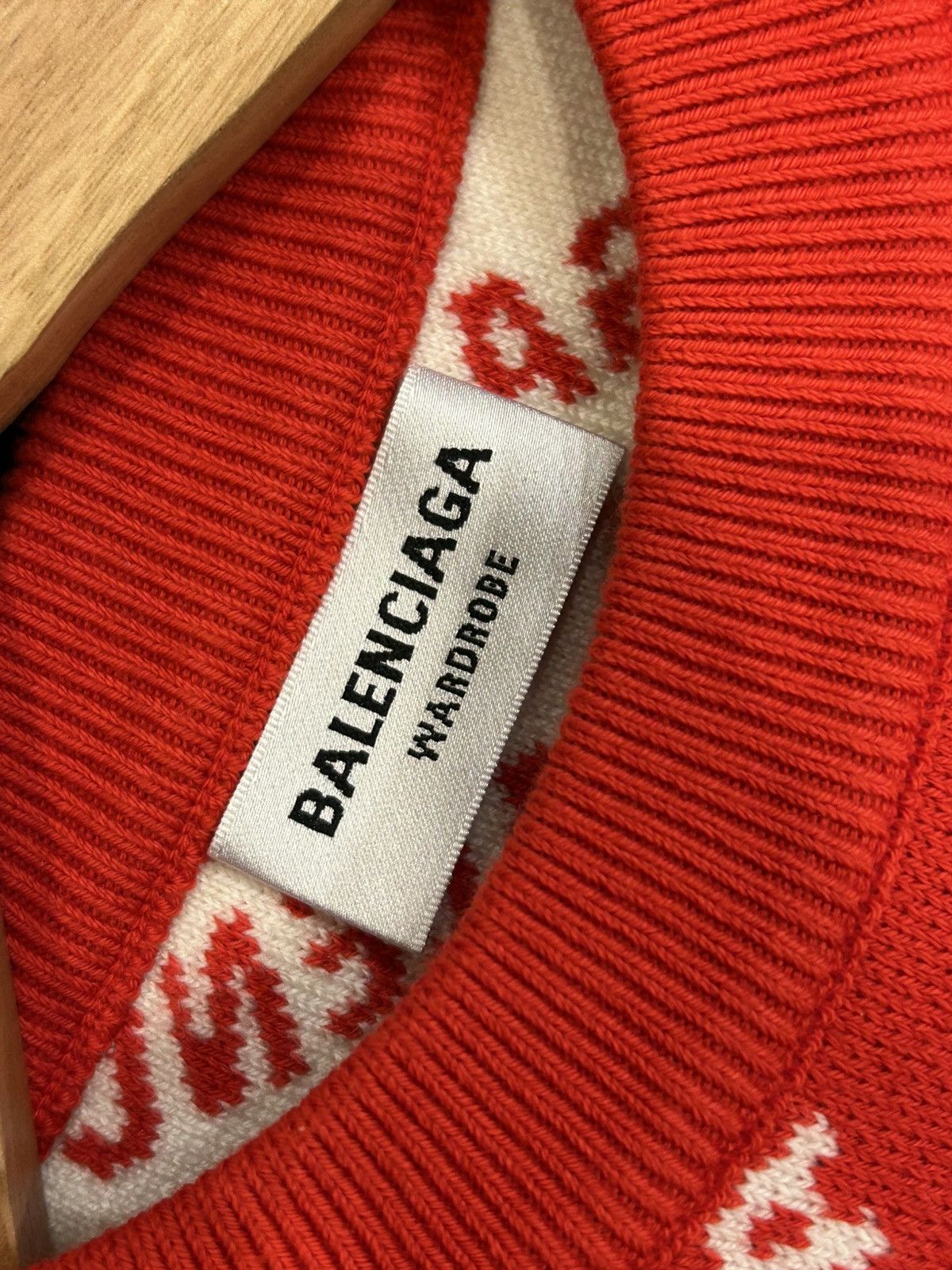 Balenciaga Balenciaga AOP Sweater - Red Size XS / US 0-2 / IT 36-38 - 3 Thumbnail