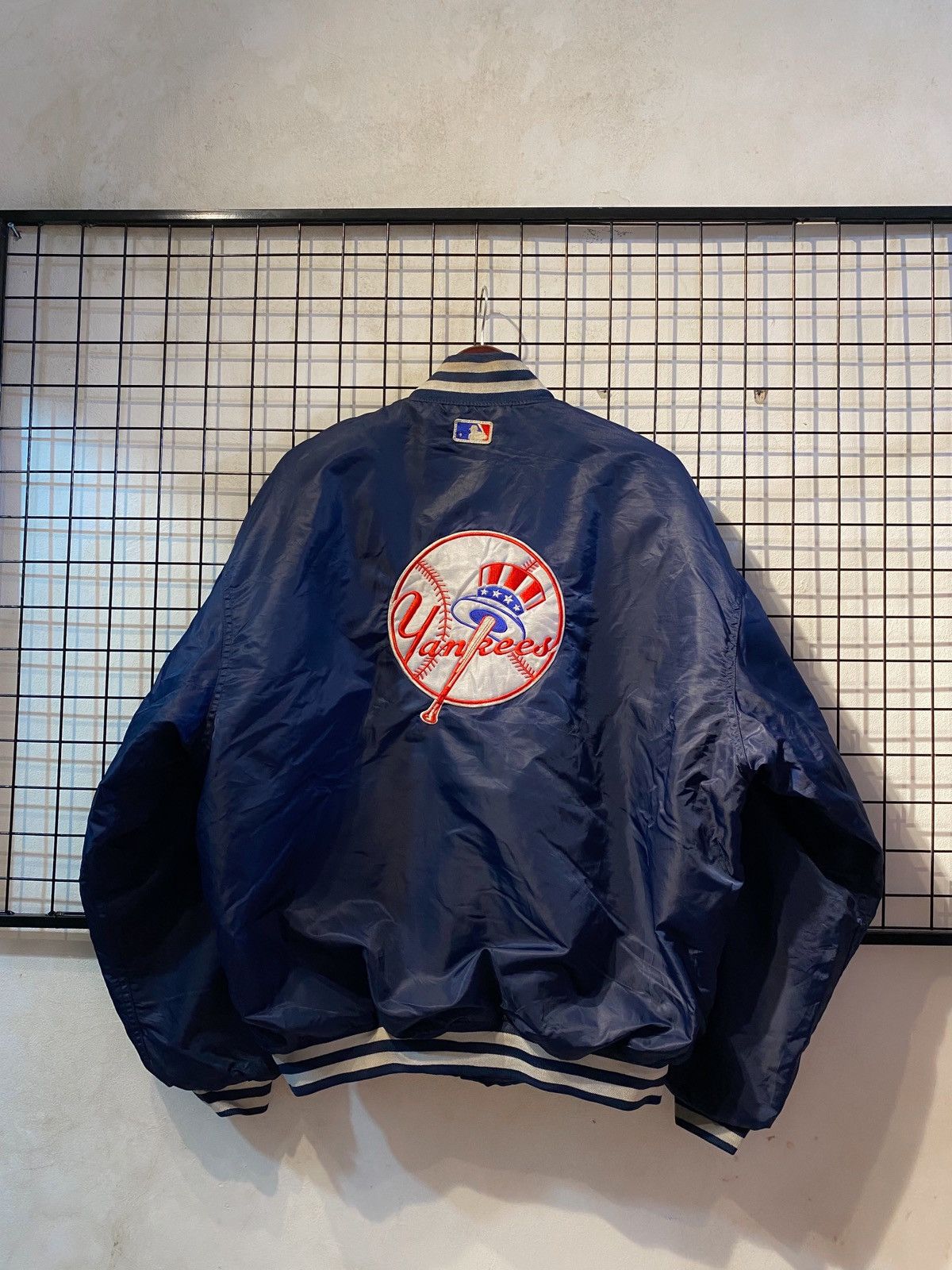 Starter Rare 🔥 Starter MLB Yankees Logo Backhit Varsity Size US L / EU 52-54 / 3 - 1 Thumbnail