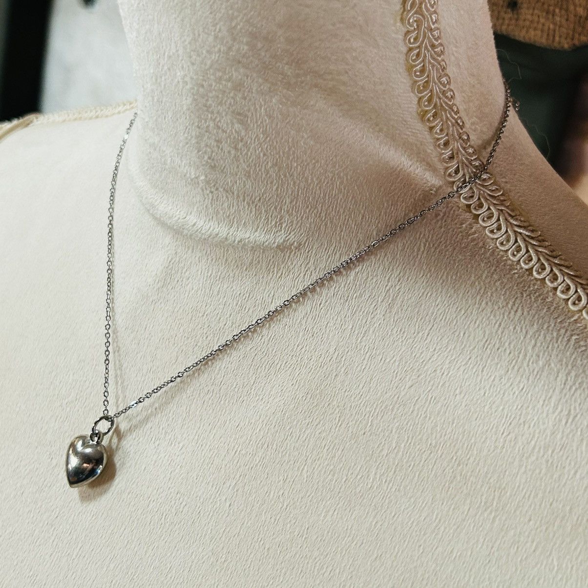Handmade Handcrafted vintage heavy weight bubble heart necklace Size ONE SIZE - 6 Thumbnail