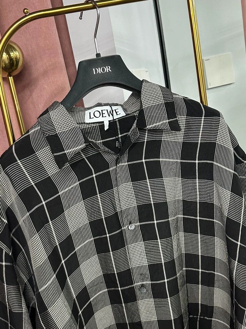 Loewe LOEWE White and black checkered shirt short-sleeved top Size S / US 4 / IT 40 - 2 Thumbnail