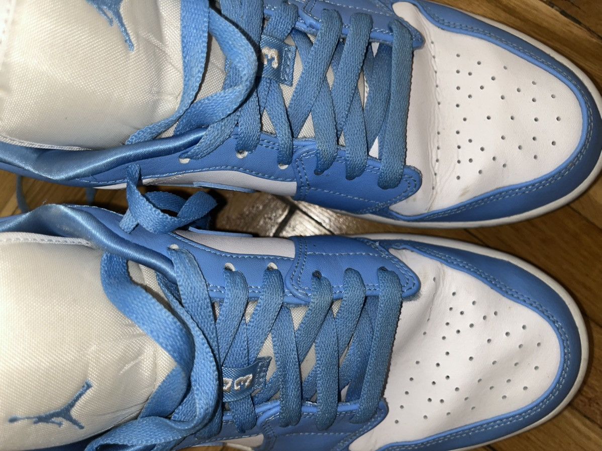 Nike Jordan 1 Unc Size US 9.5 / EU 42-43 - 2 Thumbnail