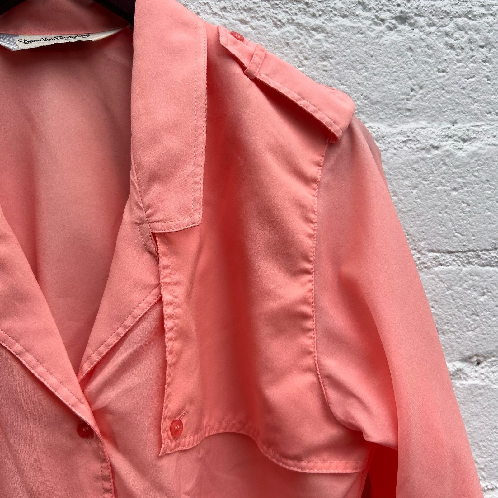 Diane von Furstenberg Vintage Diane Von Furstenberg Button Down Top Size 8 Size M / US 6-8 / IT 42-44 - 4 Thumbnail