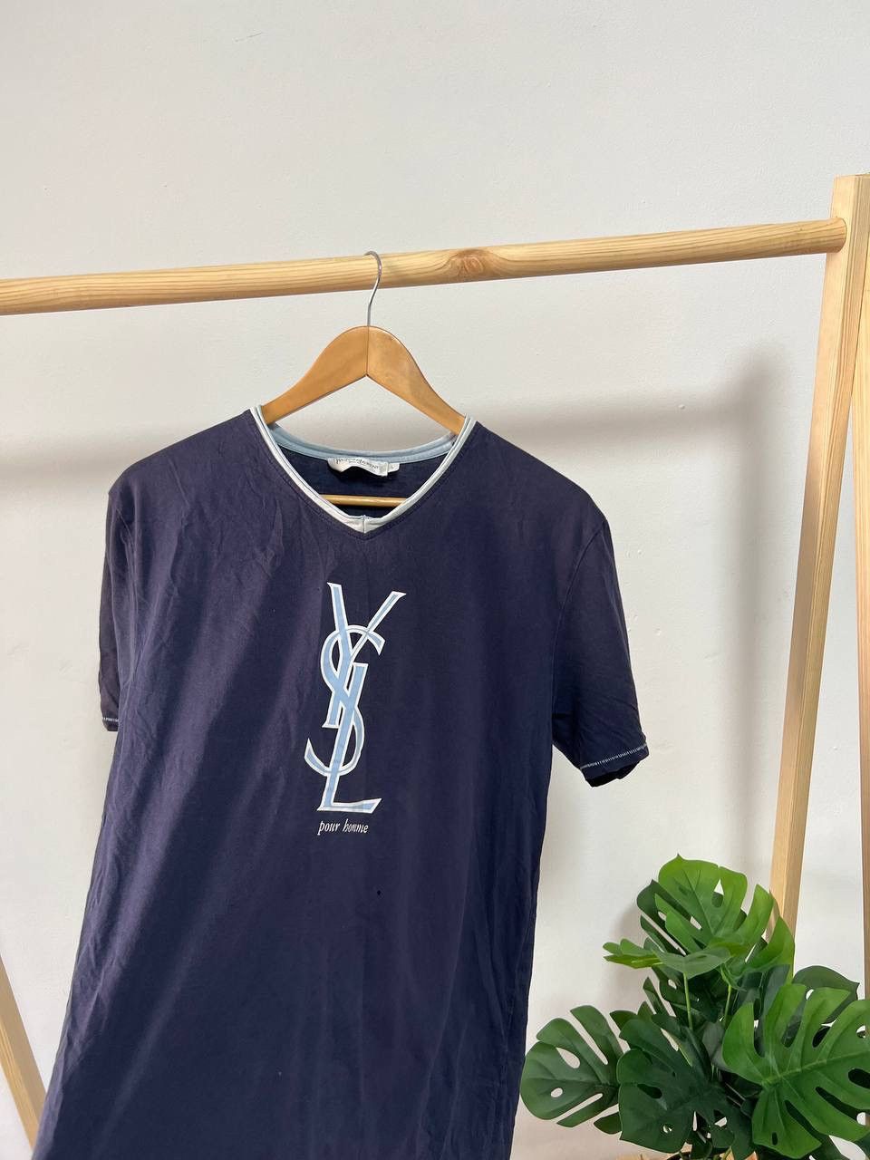 Vintage × Yves Saint Laurent Yves Saint Laurent V neck tee t-shirt vintage big logo ysl L Size US L / EU 52-54 / 3 - 13 Thumbnail