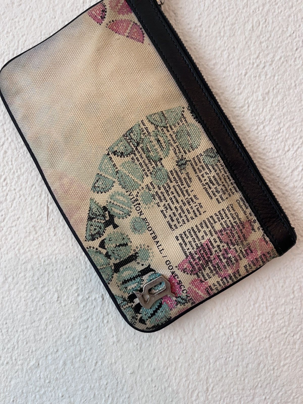 John Galliano Archival John Galliano Gazette Newsprint Wristlet Pouch Size ONE SIZE - 7 Thumbnail