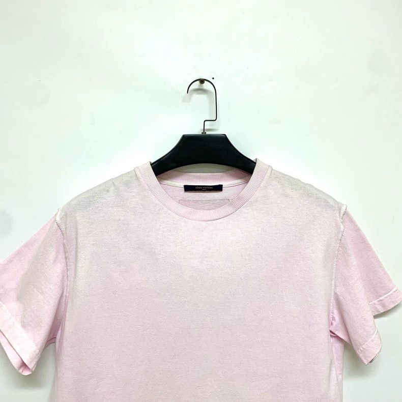 Louis Vuitton Louis Vuitton Pink short sleeves Size US S / EU 44-46 / 1 - 3 Thumbnail