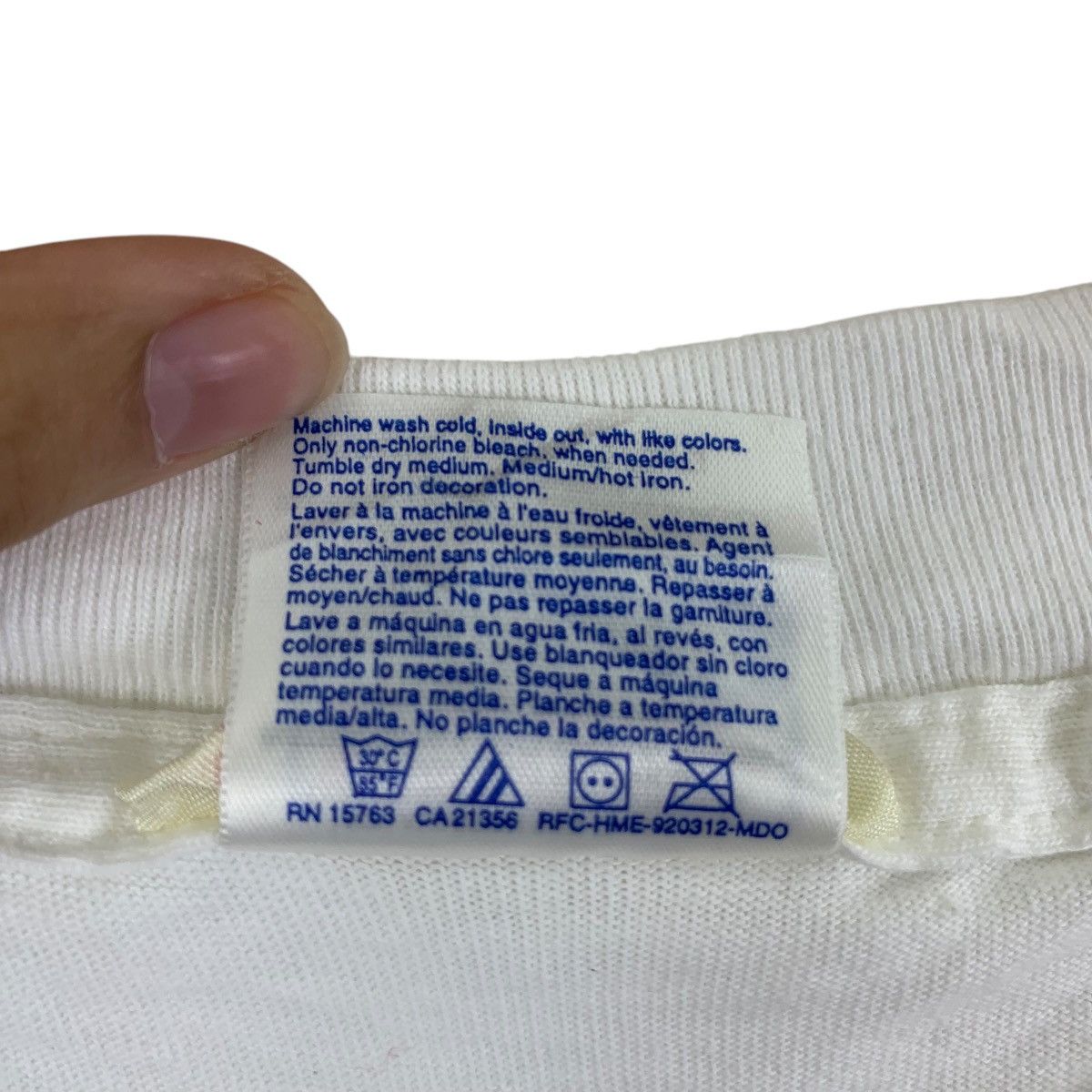 Vintage Vintage SURLUSTER CAR WAX JDM Japanese Car Tee Shirt Top Size US L / EU 52-54 / 3 - 11 Thumbnail