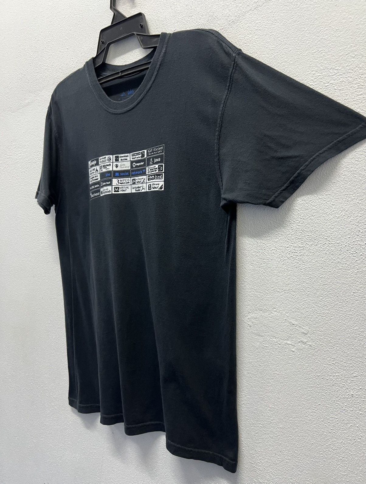 Vintage VINTAGE TF THE ONLY MERCH THAT MATTERS SHIRT Size US M / EU 48-50 / 2 - 5 Thumbnail