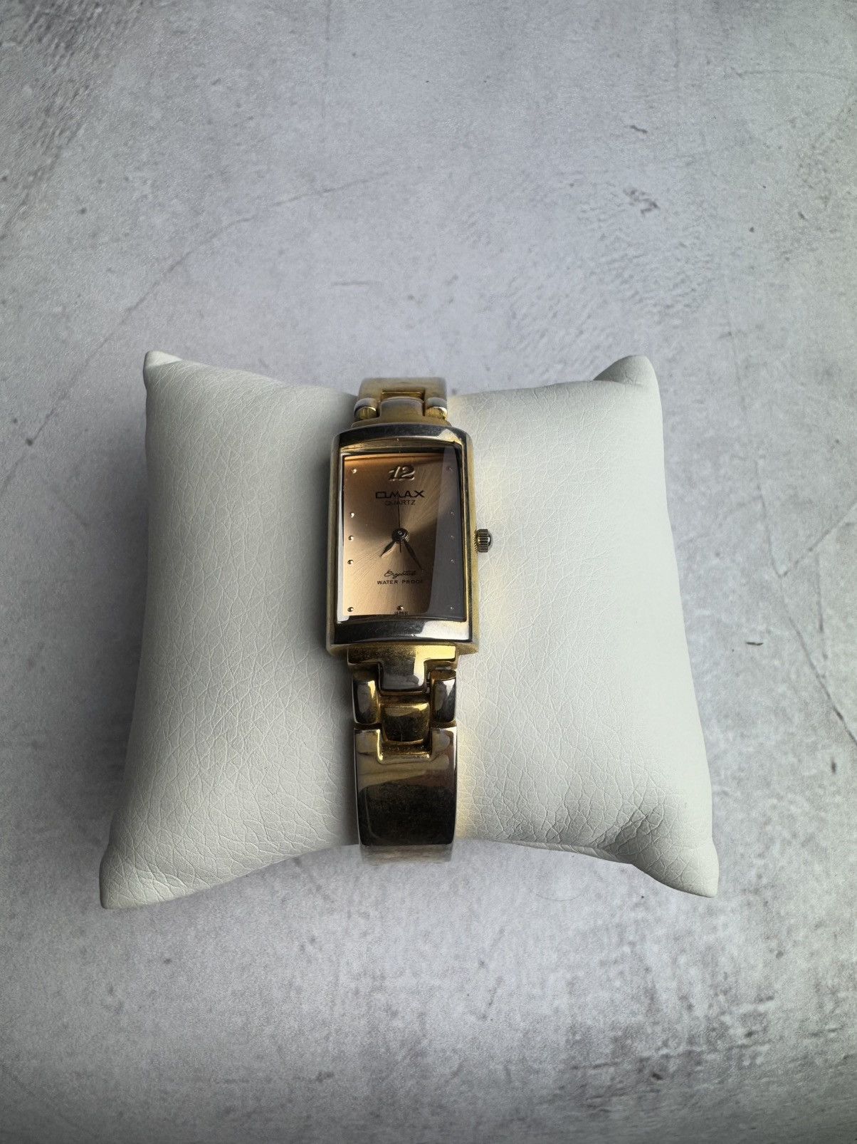 Japanese Brand Vintage Omax Watch Women’s Size ONE SIZE - 1 Thumbnail