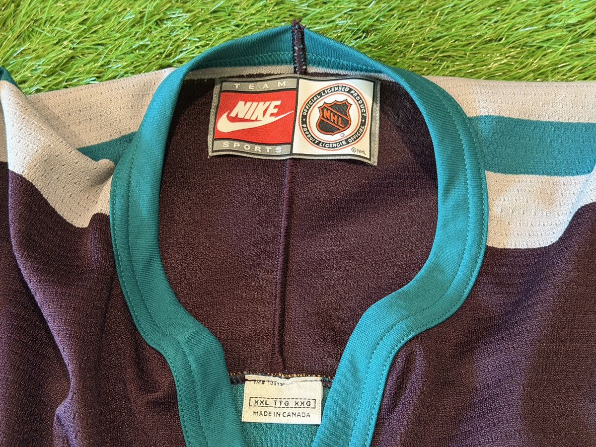 Nike Team Nike Anaheim Mighty Ducks Jersey Team Autographed 90s Size US XXL / EU 58 / 5 - 4 Thumbnail
