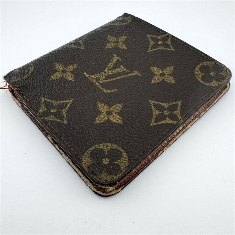 Louis Vuitton Authentic Louis Vuitton Monogram Wallet Vintage Size ONE SIZE - 3 Thumbnail
