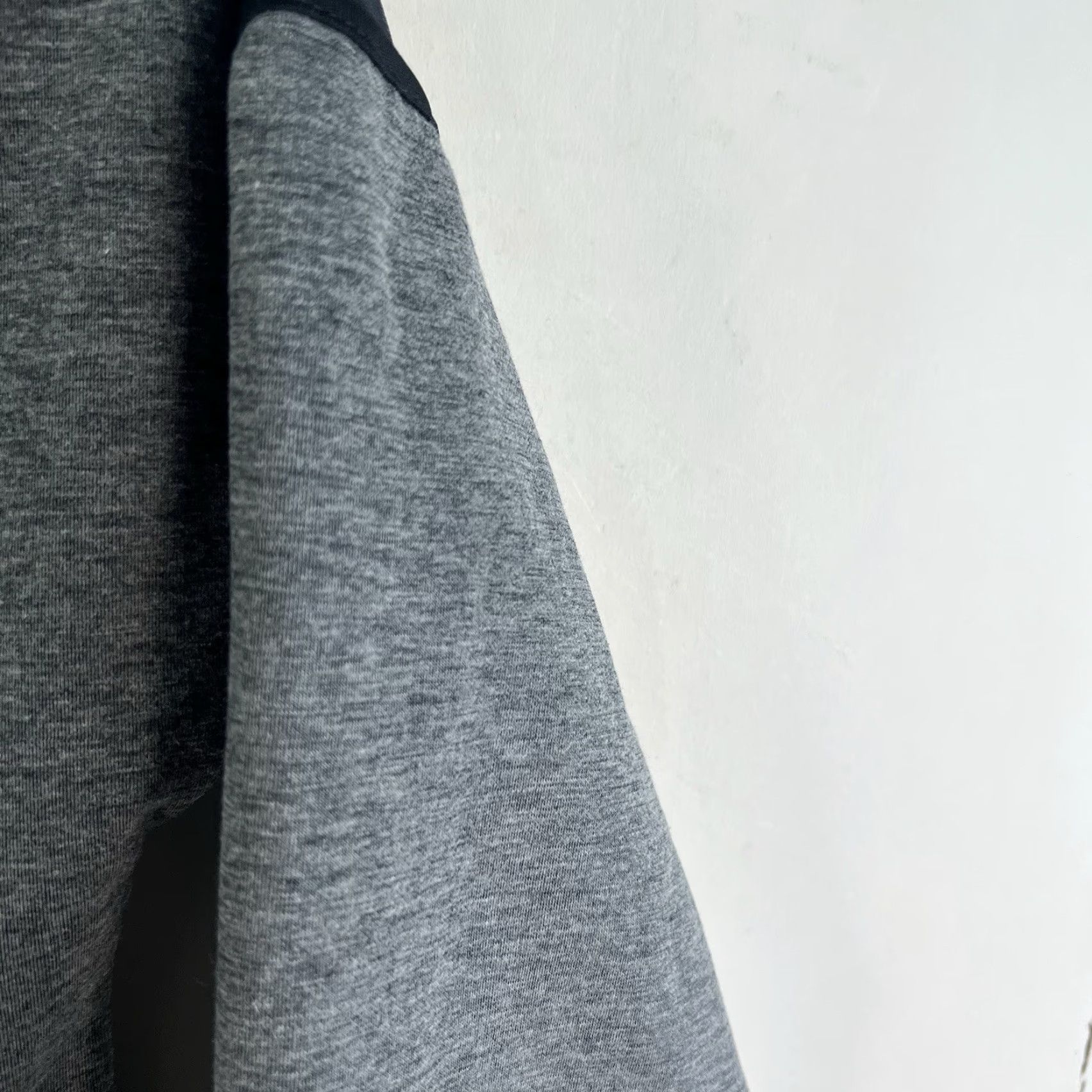 Champion Champion Full Zip Activewear Jacket Womens Size S Heather Gray Size S / US 4 / IT 40 - 2 Thumbnail