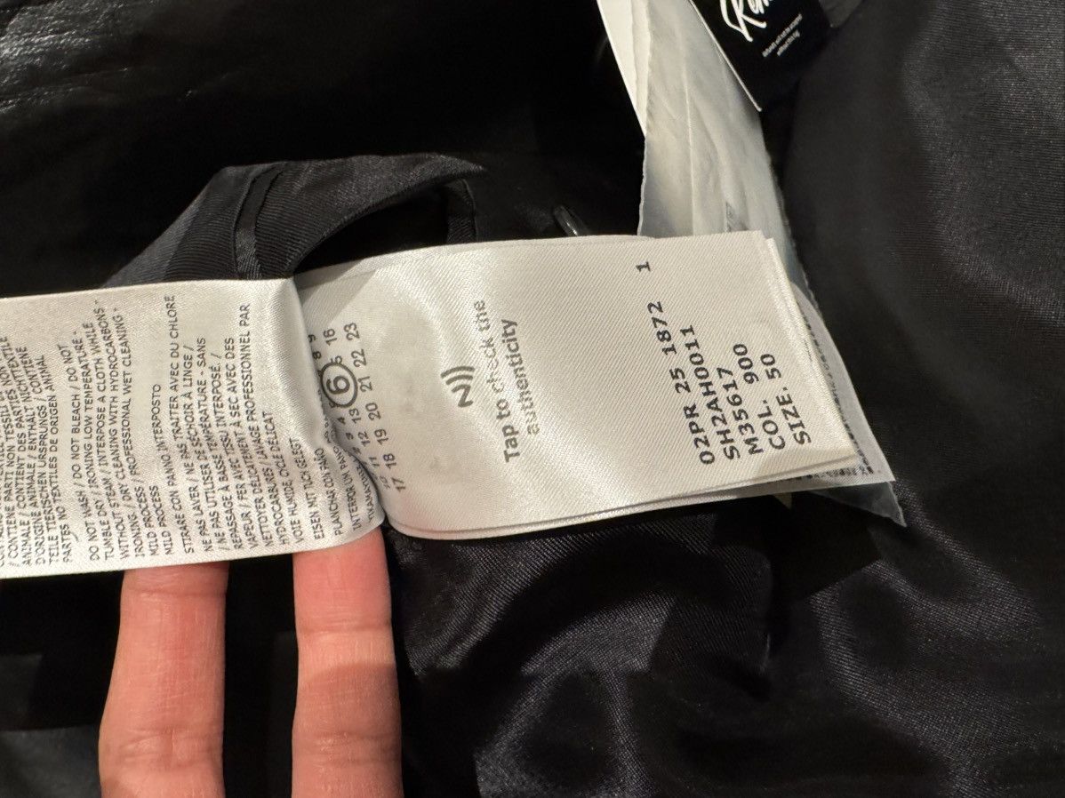 Maison Margiela Maison Margiela Shiny Linen Coat Leather Effect Size Large Size US L / EU 52-54 / 3 - 10 Thumbnail