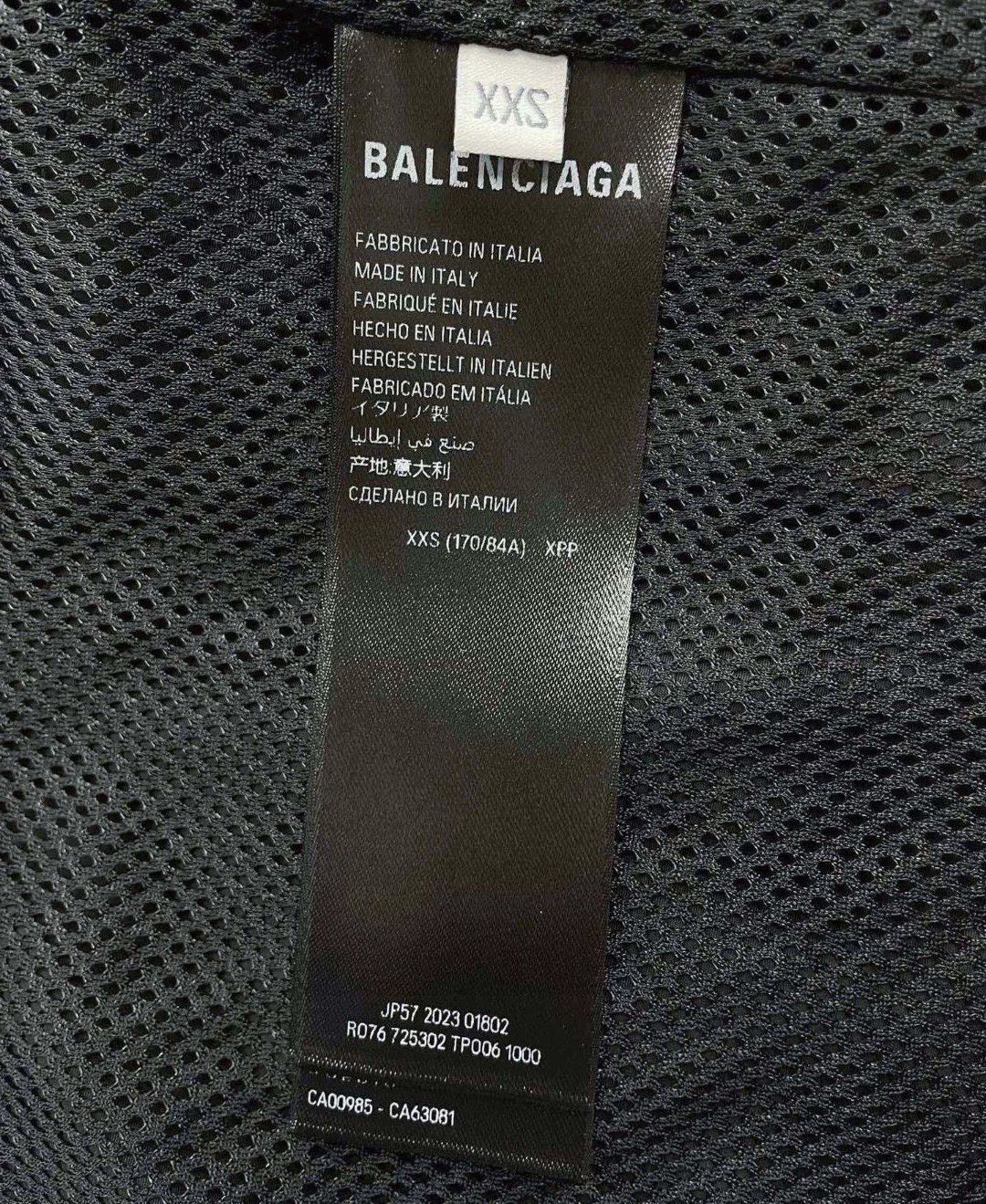 Balenciaga black zippered jacket with logo print Size US XXS / EU 40 - 6 Thumbnail