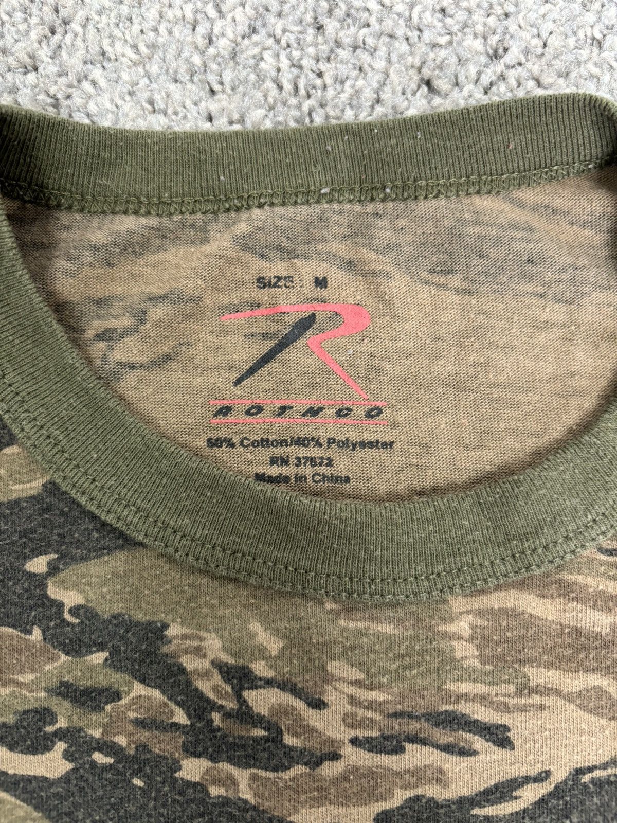 Vintage Y2k camo long sleeve tshirt Size US M / EU 48-50 / 2 - 3 Thumbnail