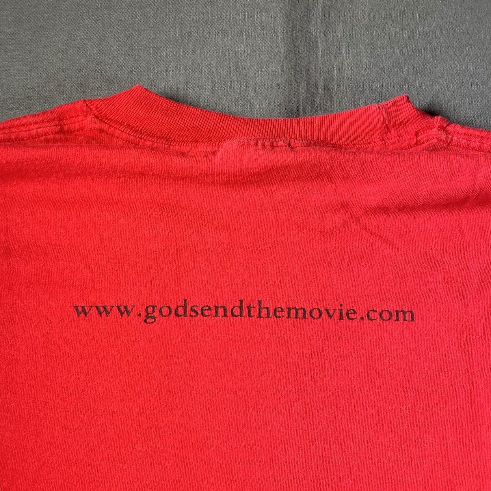 Hanes Godsend Shirt Mens XL Horror Promo Shirt 2004 Red Y2K Scary Thriller Slasher Hanes T-Shirt Mens XL Red Horror Size US XL / EU 56 / 4 - 5 Thumbnail