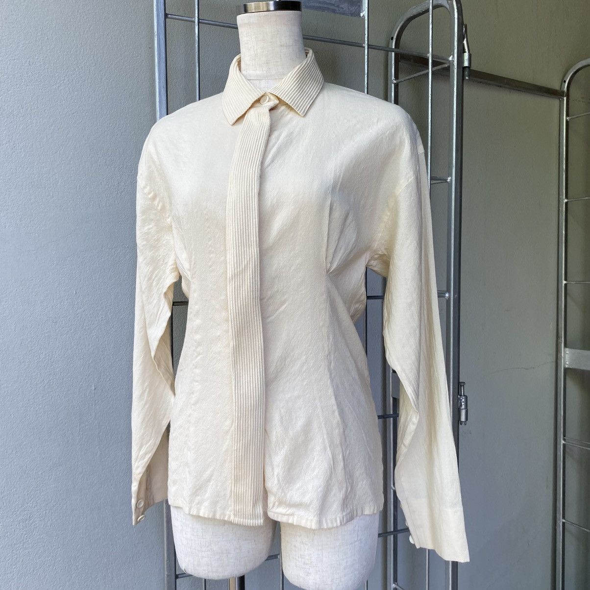 Dior Christian Dior Fitted Pale Yellow Wool Shirt Size M / US 6-8 / IT 42-44 - 23 Thumbnail