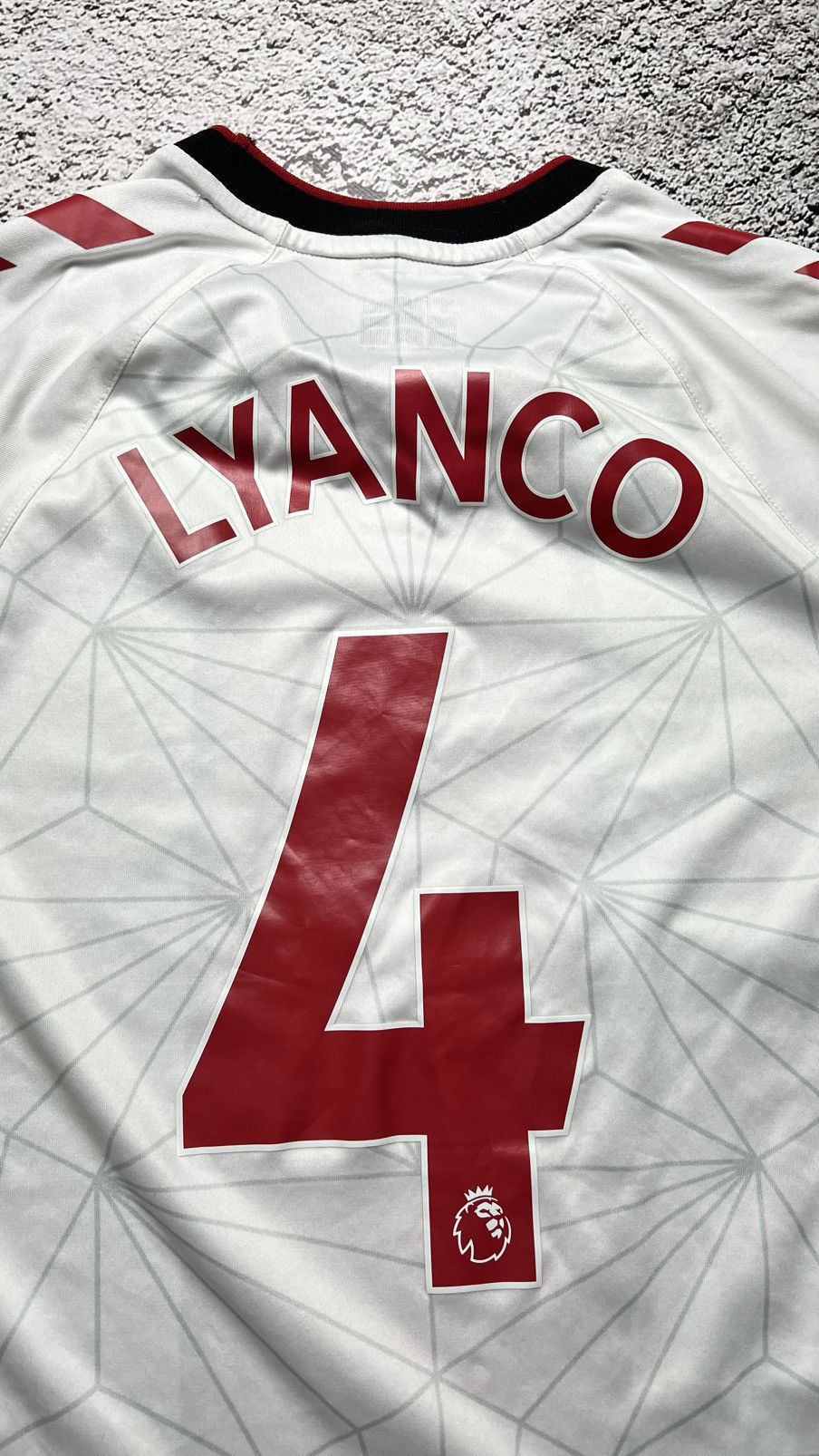 Hummel 2022-2023 Lyanco Vojnovic Southampton hummel jersey Size US S / EU 44-46 / 1 - 9 Thumbnail