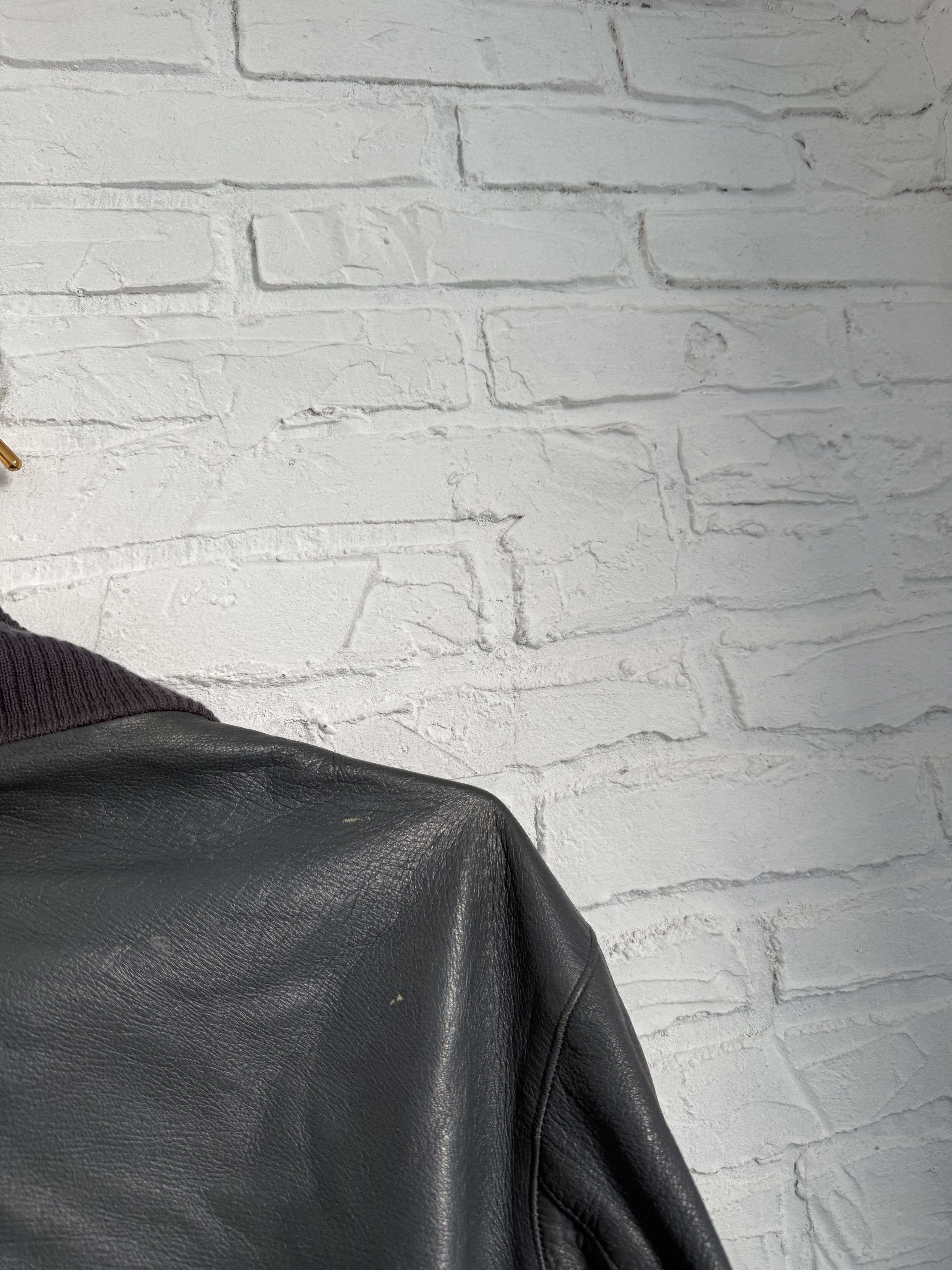 Vintage Vintage 1960s West Germany Luftwaffe Leather Flight Jacket Size US L / EU 52-54 / 3 - 13 Thumbnail