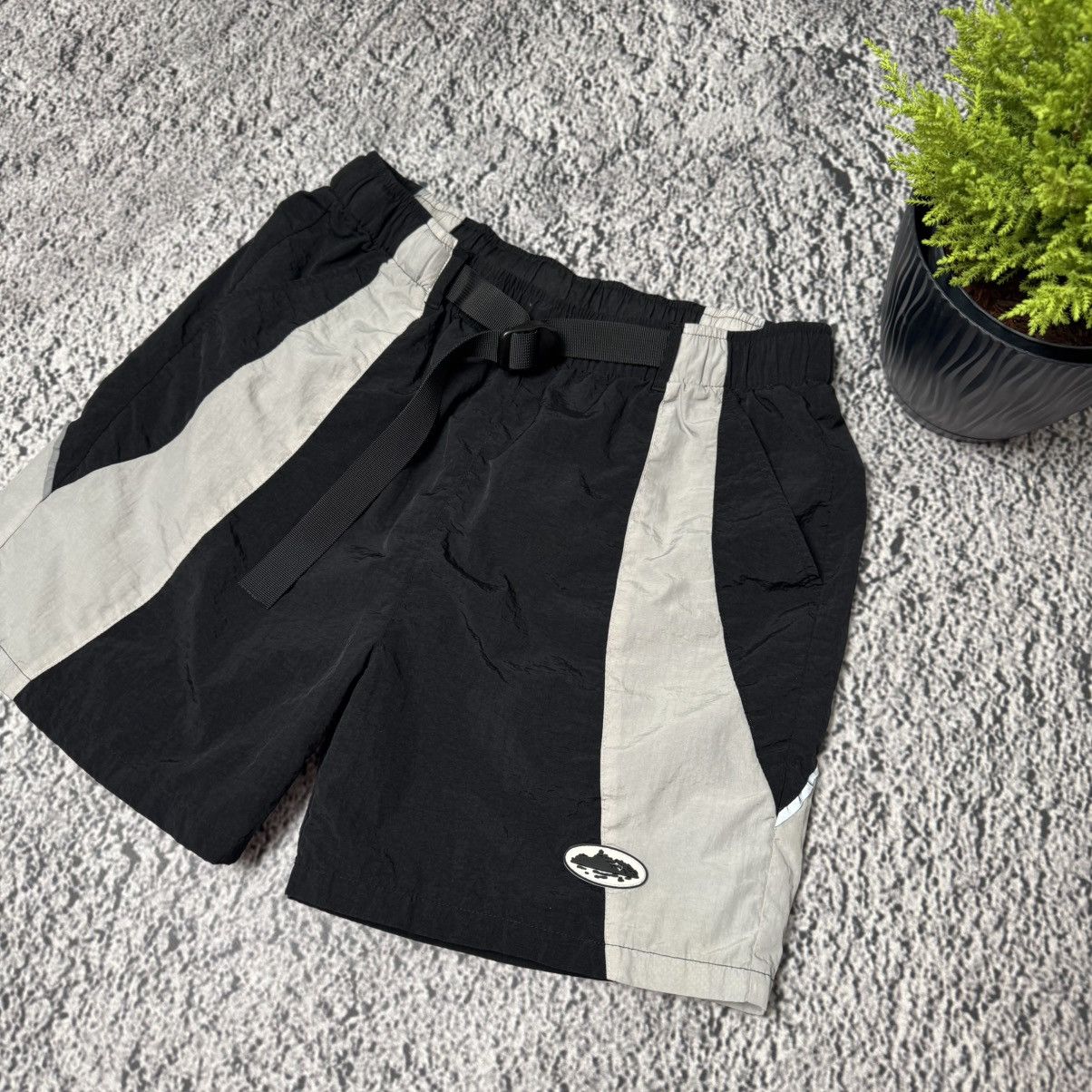 Corteiz Cortez Nylon Shorts Size US 30 / EU 46 - 2 Thumbnail