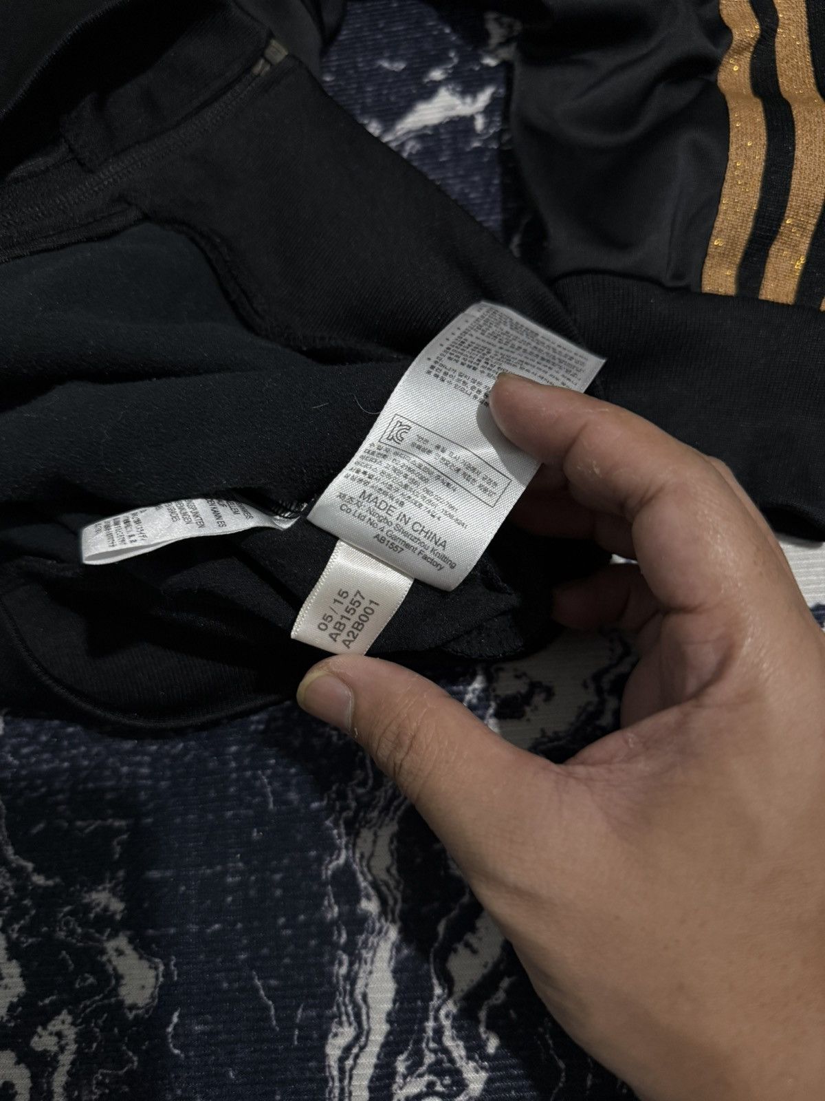 Adidas × Nigo Rare adidas x nigo bear tracktop Size US S / EU 44-46 / 1 - 10 Thumbnail