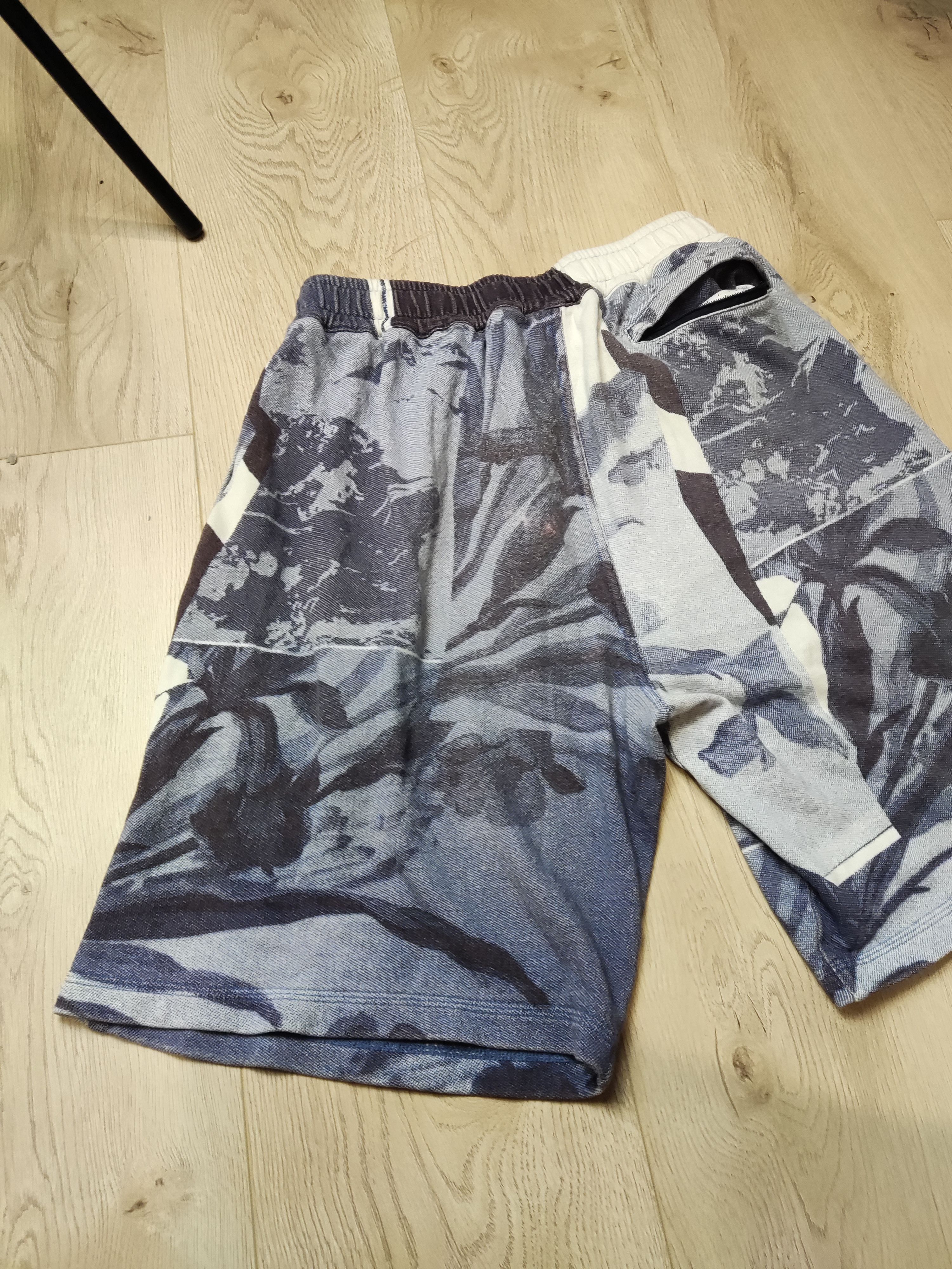 Kenzo Kenzo Cut-out Flowers bermuda shorts sweat tropical floral Size US 28 / EU 44 - 13 Thumbnail