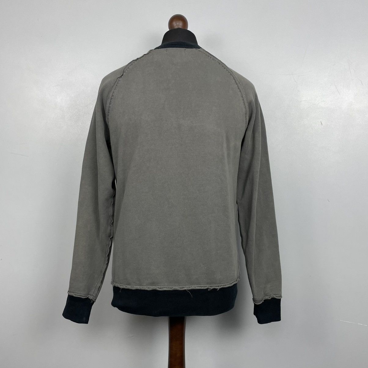Gap × Vintage Vintage GAP Avantgarde Sweatshirt style y2k japanese Size US S / EU 44-46 / 1 - 4 Thumbnail