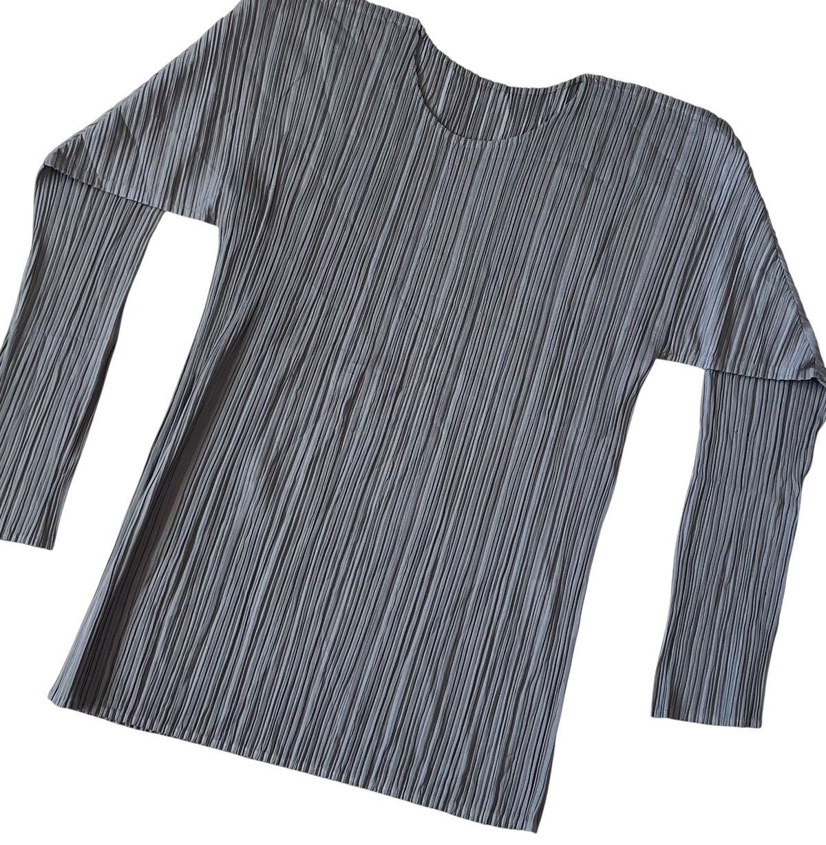 Issey Miyake Vintage Issey miyake pleated grey longsleeve Size M / US 6-8 / IT 42-44 - 2 Thumbnail