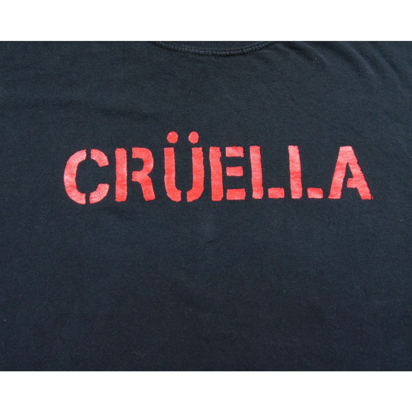 Gildan VINTAGE Cruella Shirt Mens XL Black Graphic Tee Short Sleeve Crewneck Y2K Size US XL / EU 56 / 4 - 2 Thumbnail