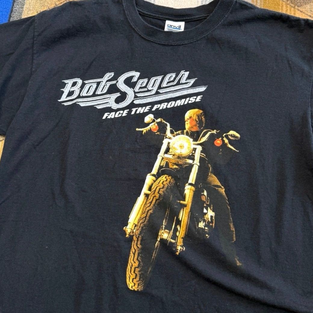 Anvil VINTAGE Bob Seger Face The Promise Concert Band T-Shirt Large Black Mens Short Sleeve Solid 2000s Rock Band Music Y2k Concert 2000-2009) Size US L / EU 52-54 / 3 - 4 Thumbnail
